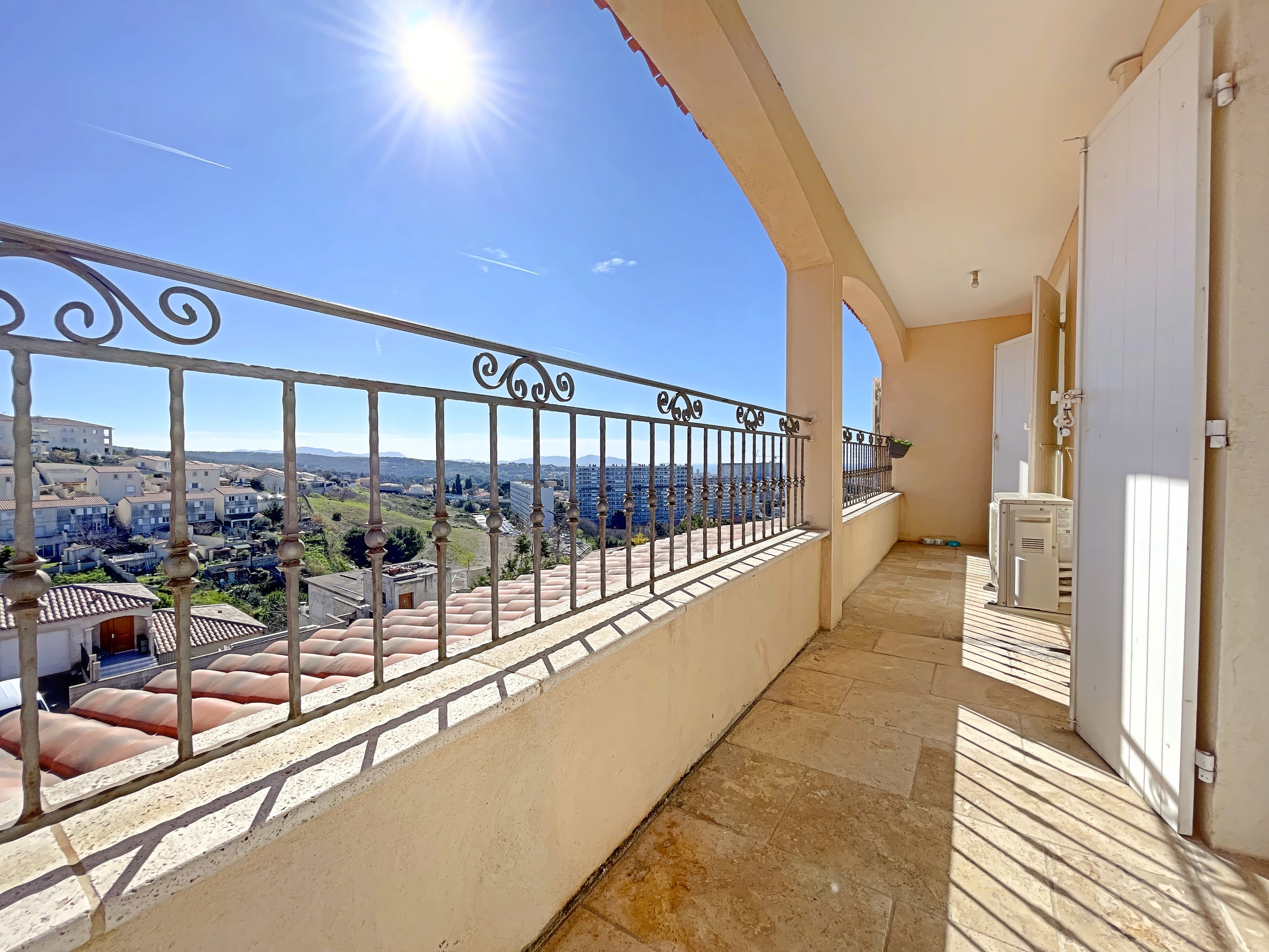 Achat immobilier Maison 8 pièces  185m2 à Marseille (13015) - Photo n°12