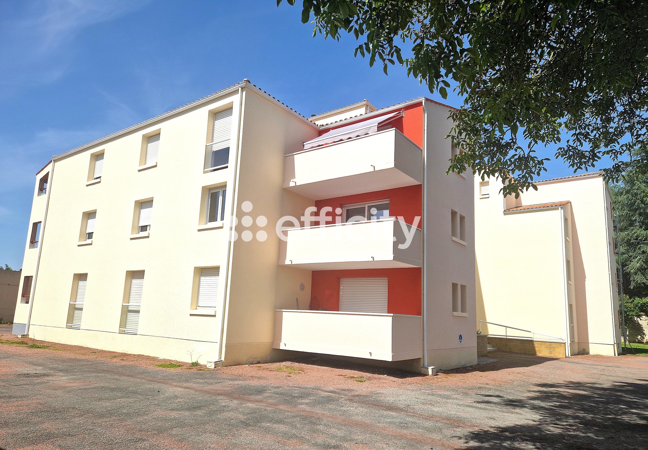 appartement 3 pièces - 56,04m2 à Saintes (17100)