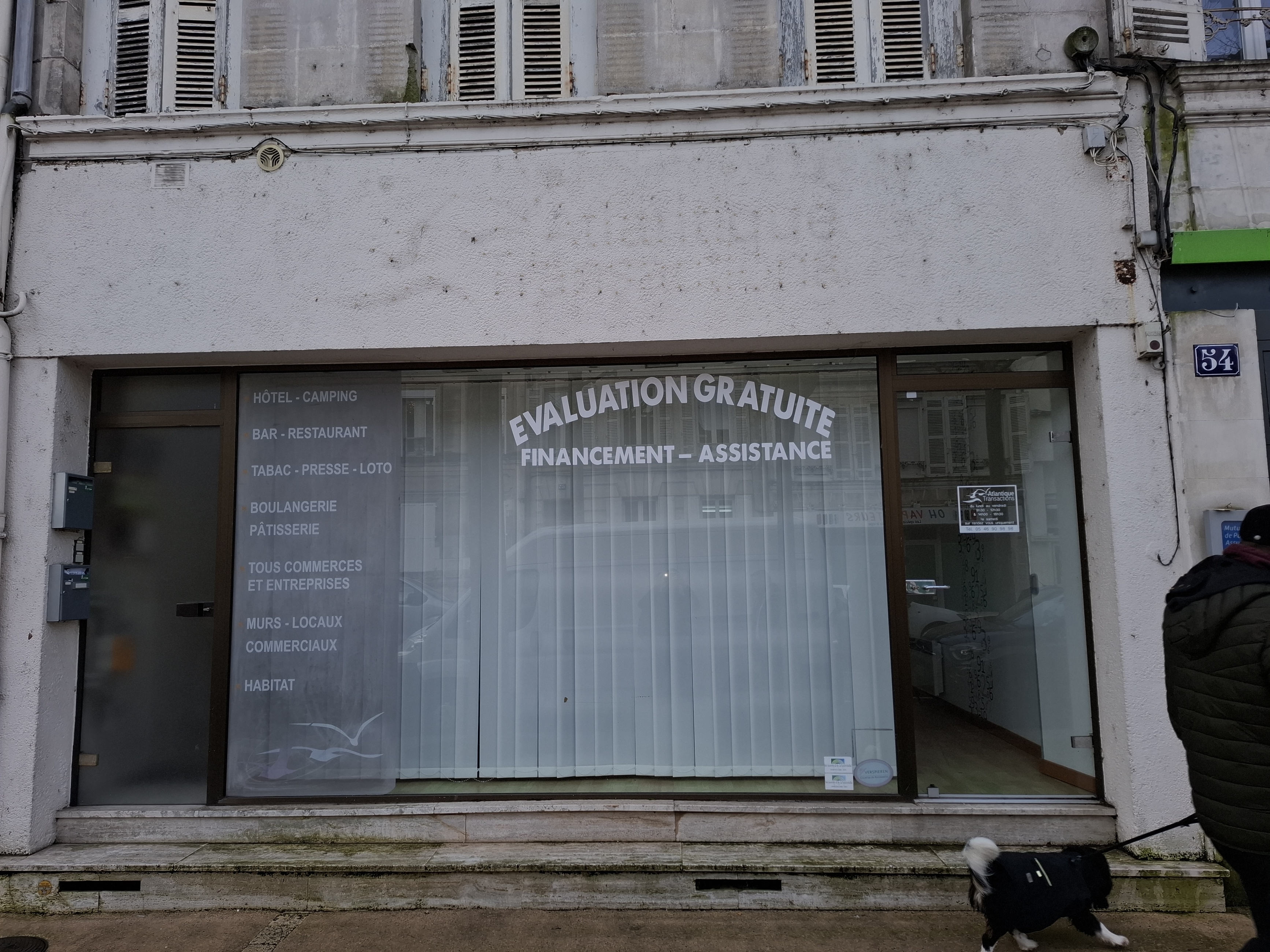 Achat immobilier Immeuble   117m2 à Saintes (17100) - Photo n°1