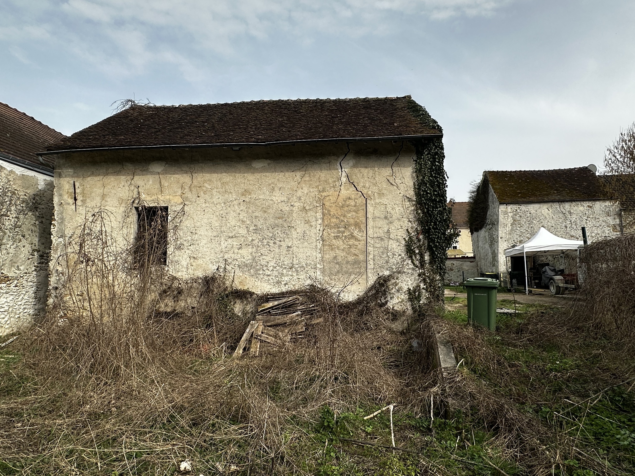 immeuble 2 pièces - 60m2 à Guérard (77580)