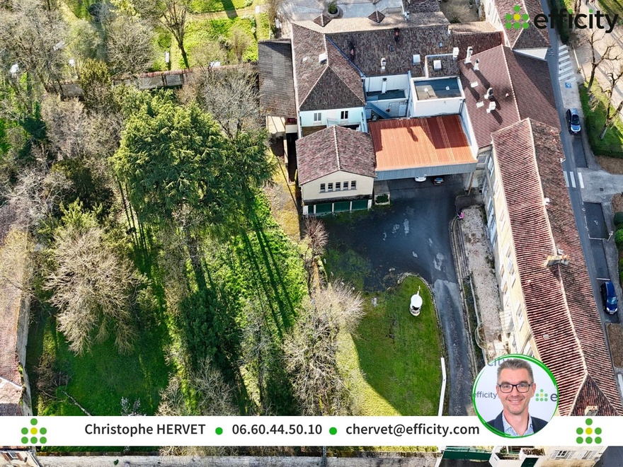 maison 11 pièces - 381m2 à Ruffec (16700)