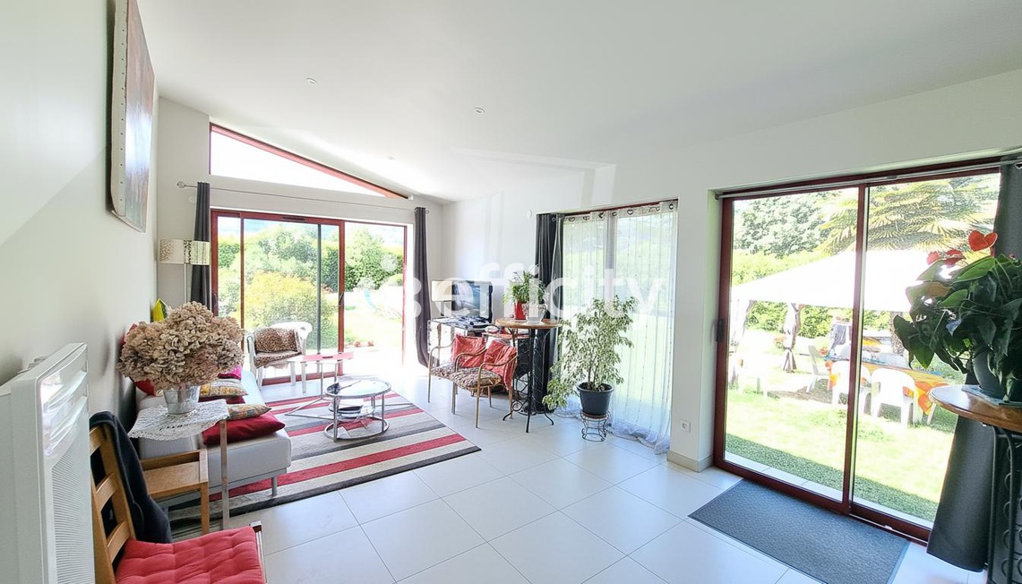 Achat immobilier Maison 9 pièces  247m2 à Prat-Bonrepaux (09160) - Photo n°4