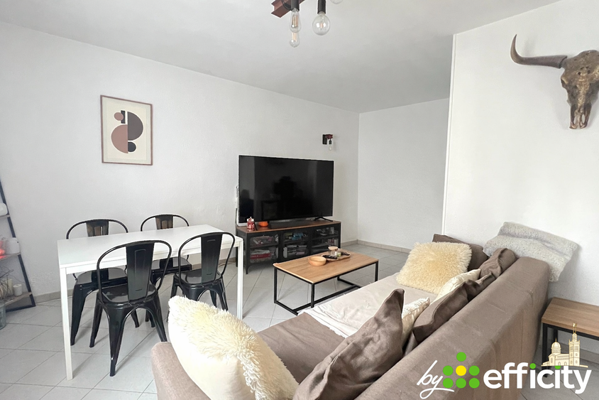 appartement 3 pièces - 64m2 à Marseille (13004)
