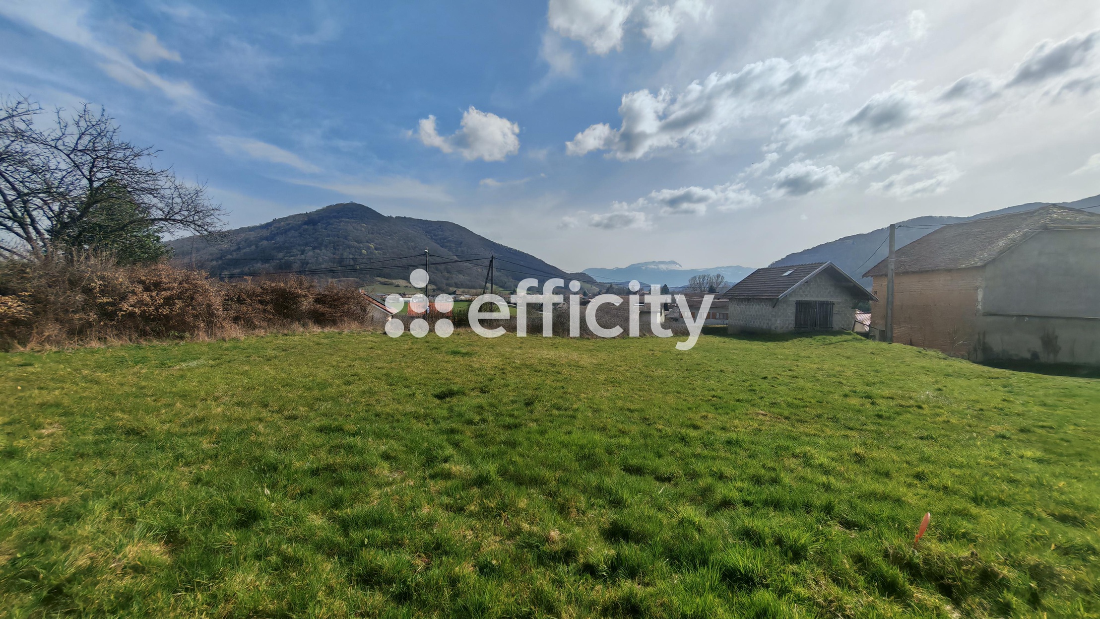 terrain  - 560m2 à Chirens (38850)
