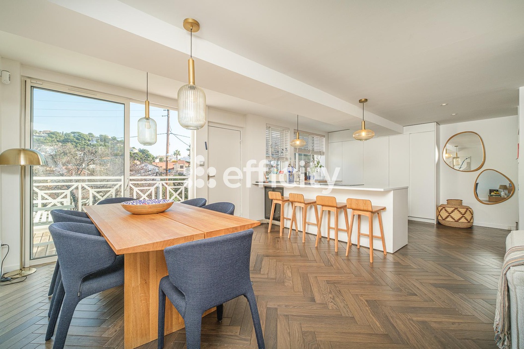 maison 5 pièces - 155,0m2 à Marseille (13007)