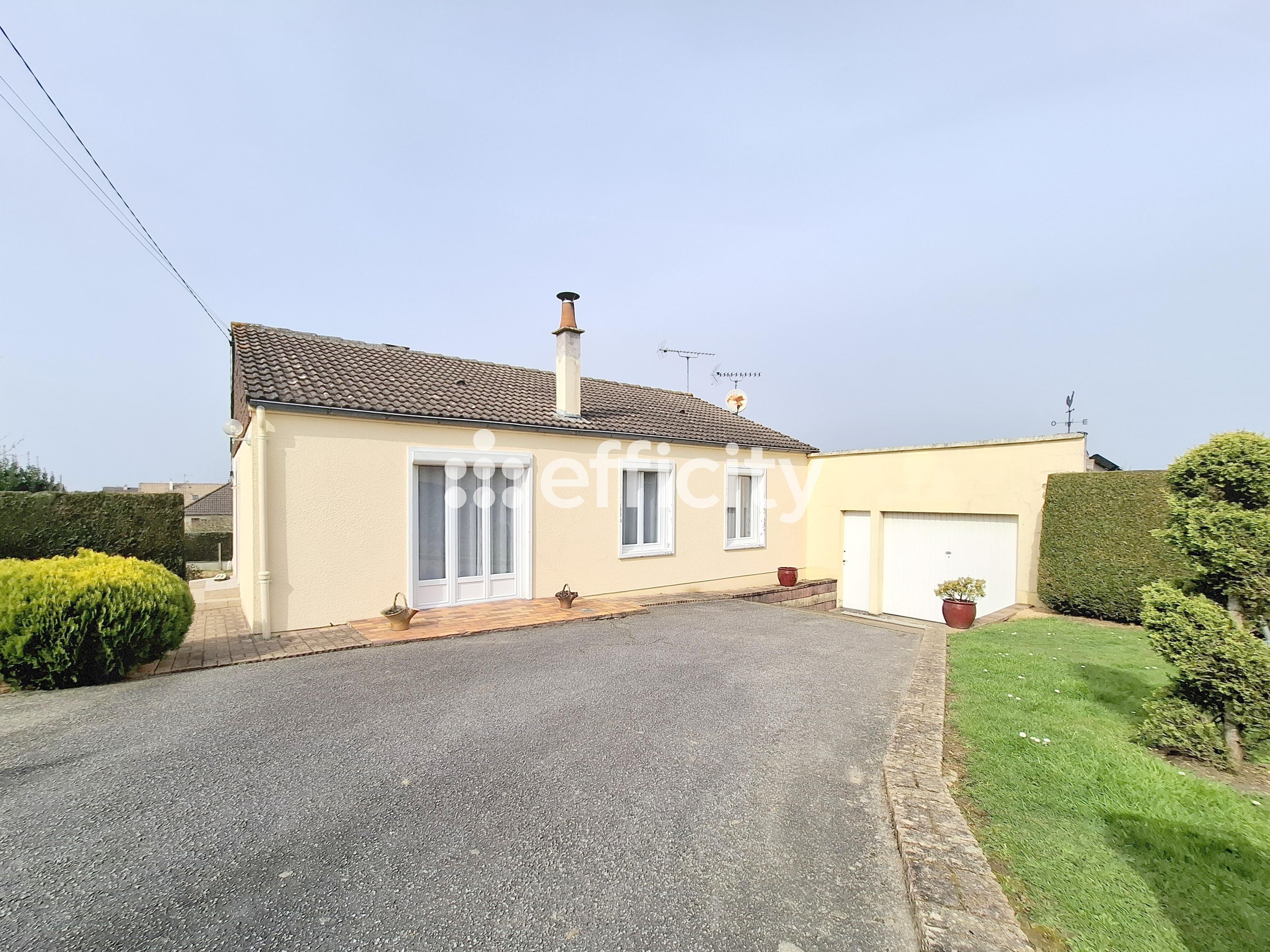 Achat immobilier Maison 4 pièces  80m2 à Nogent-le-Rotrou (28400) - Photo n°1