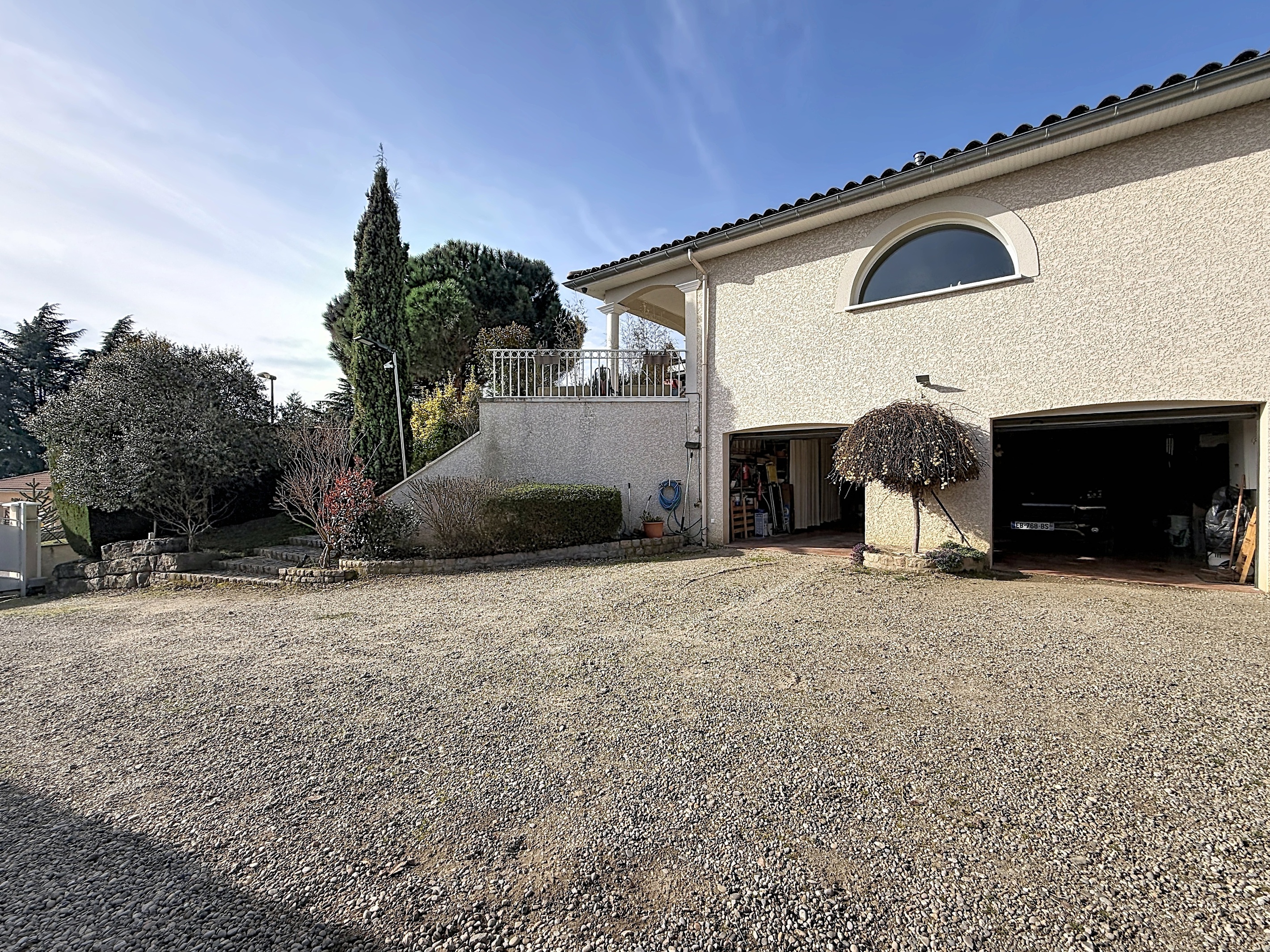 Achat immobilier Maison 5 pièces  310m2 à Saint-Martin-la-Plaine (42800) - Photo n°34