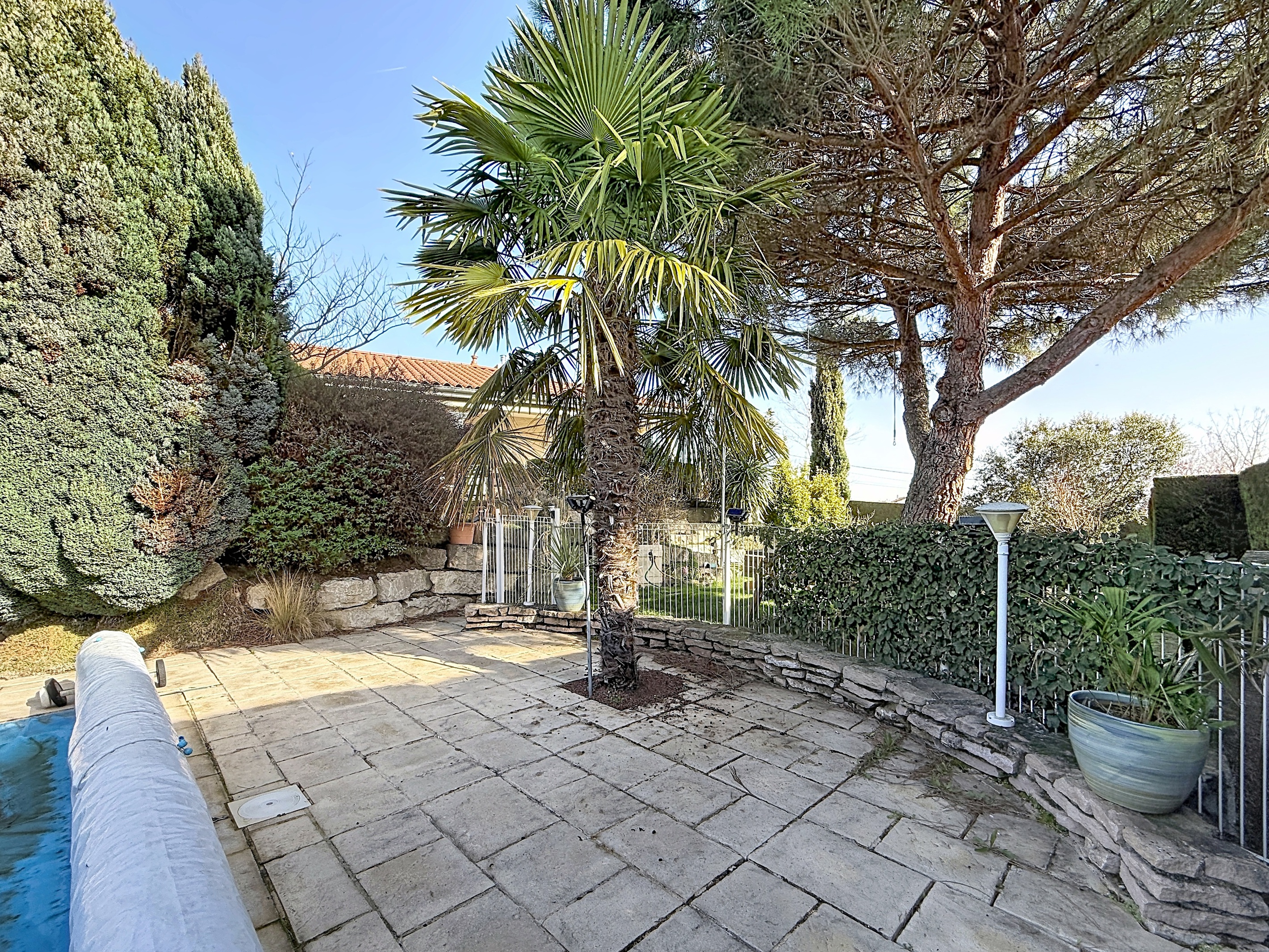 Achat immobilier Maison 5 pièces  310m2 à Saint-Martin-la-Plaine (42800) - Photo n°7