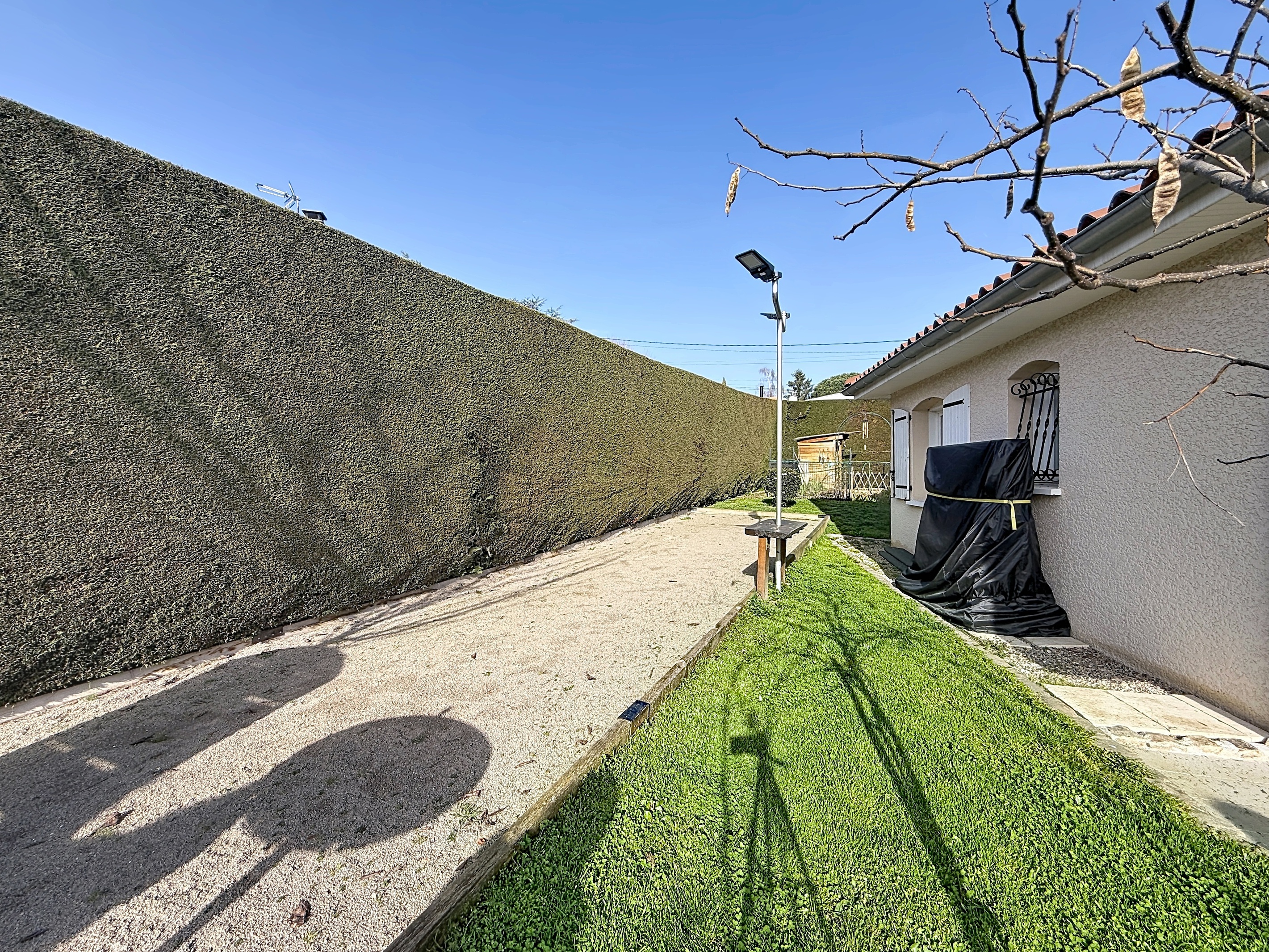 Achat immobilier Maison 5 pièces  310m2 à Saint-Martin-la-Plaine (42800) - Photo n°8