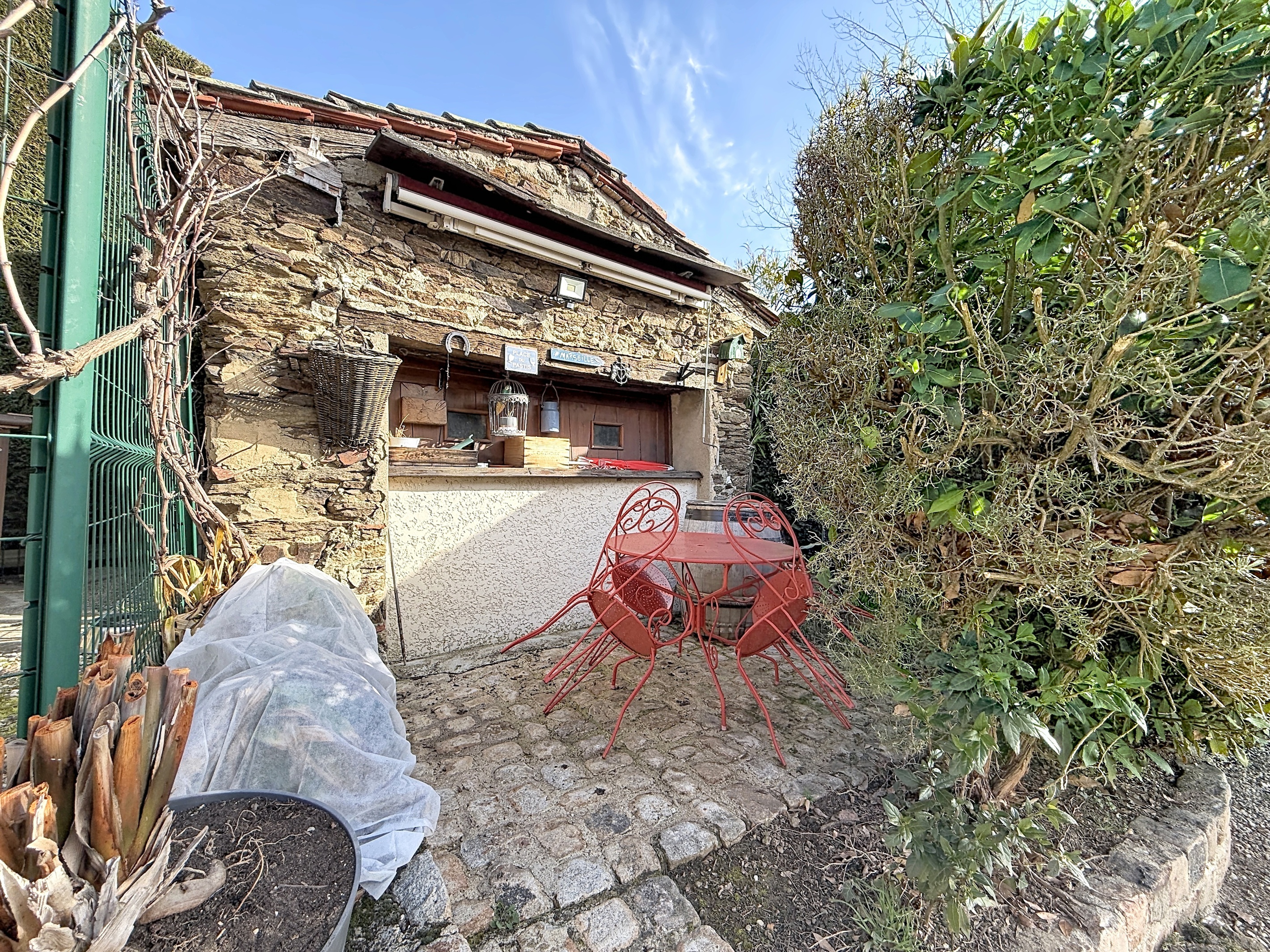 Achat immobilier Maison 5 pièces  310m2 à Saint-Martin-la-Plaine (42800) - Photo n°11
