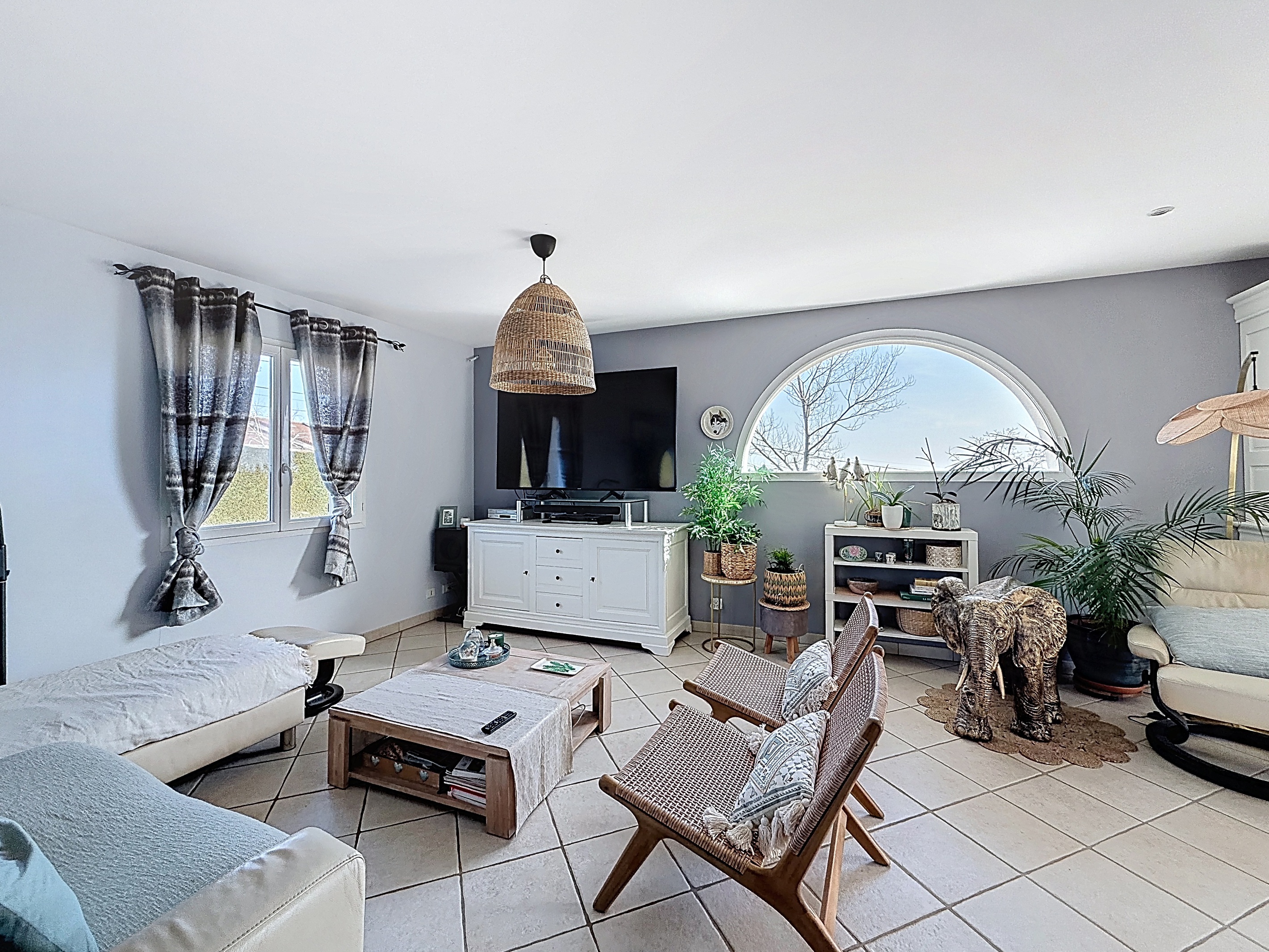 Achat immobilier Maison 5 pièces  310m2 à Saint-Martin-la-Plaine (42800) - Photo n°12