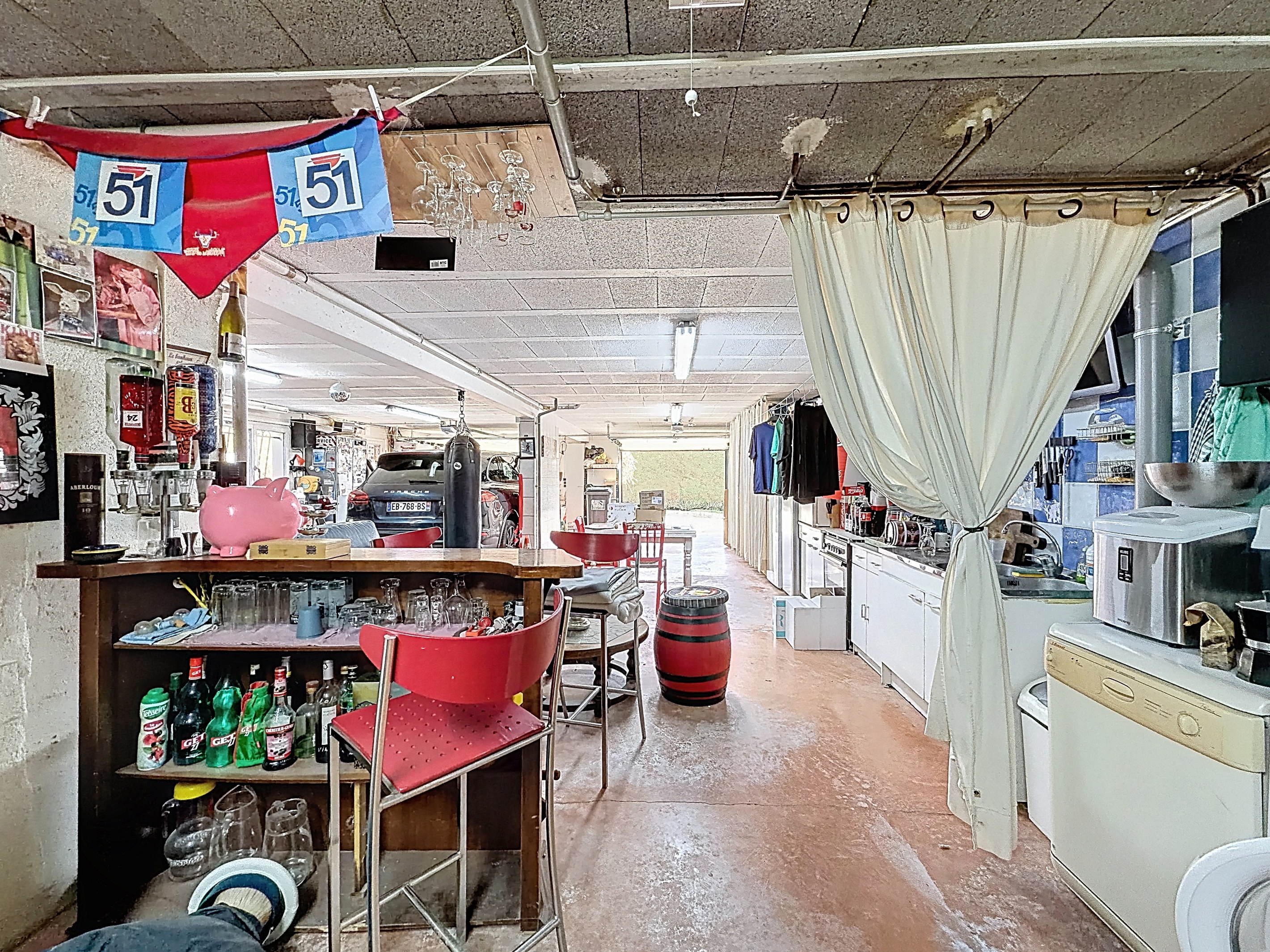 Achat immobilier Maison 5 pièces  310m2 à Saint-Martin-la-Plaine (42800) - Photo n°32