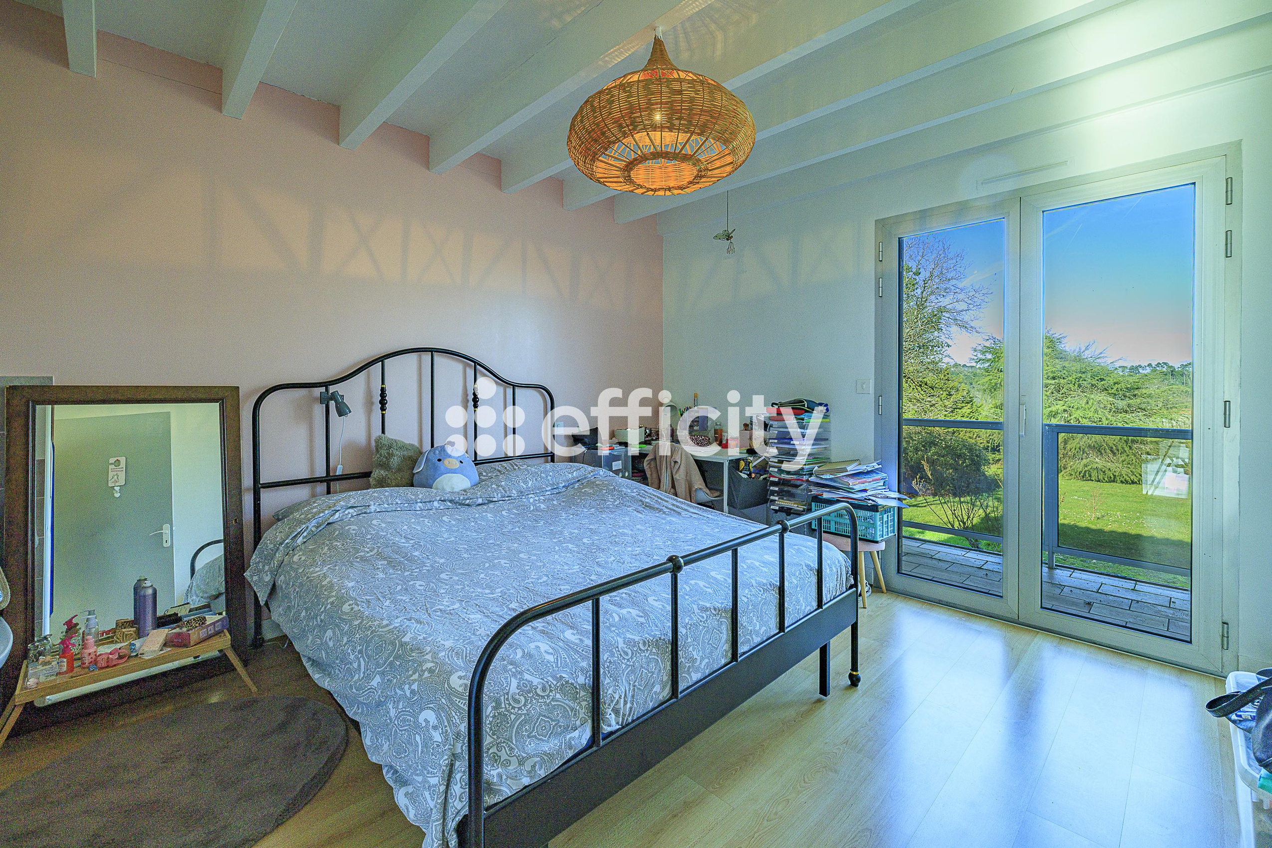 Achat immobilier Maison 8 pièces  172m2 à Saint-Martin-de-Coux (17360) - Photo n°11