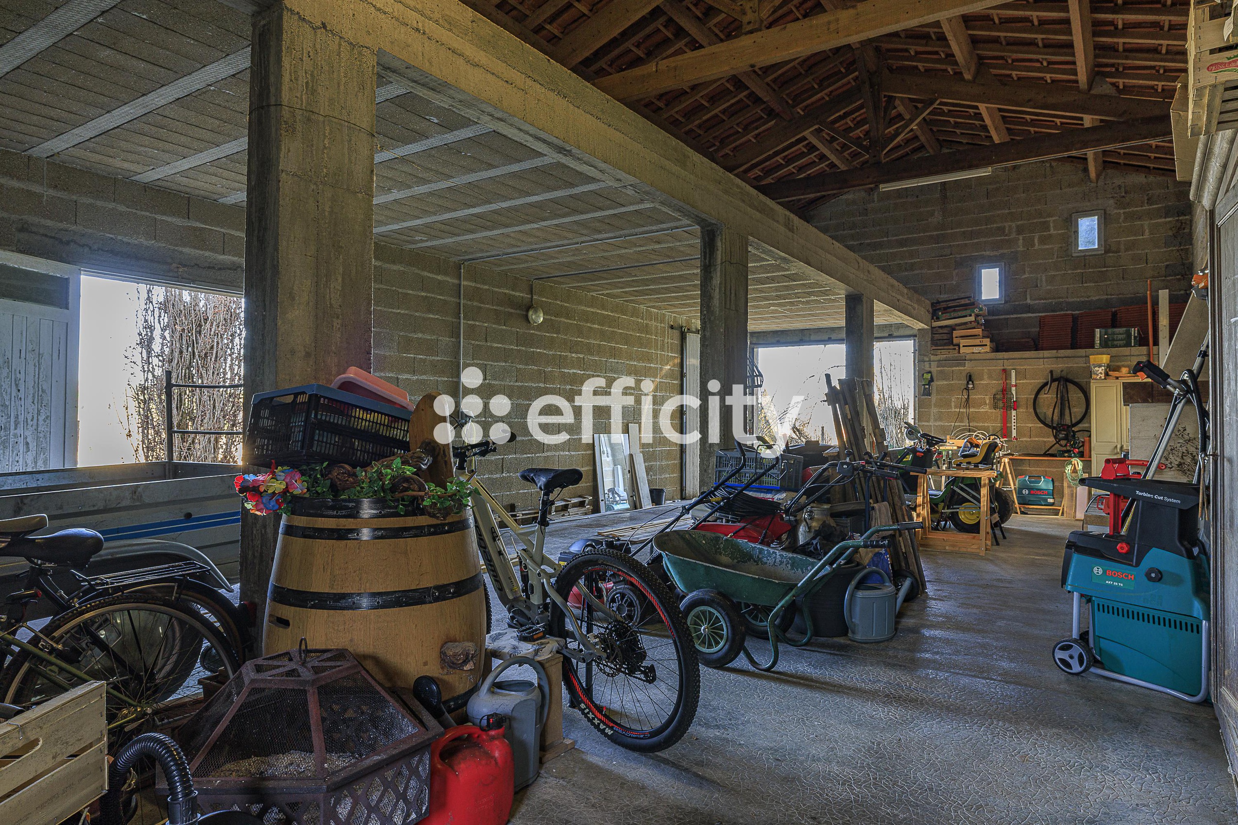 Achat immobilier Maison 8 pièces  172m2 à Saint-Martin-de-Coux (17360) - Photo n°17