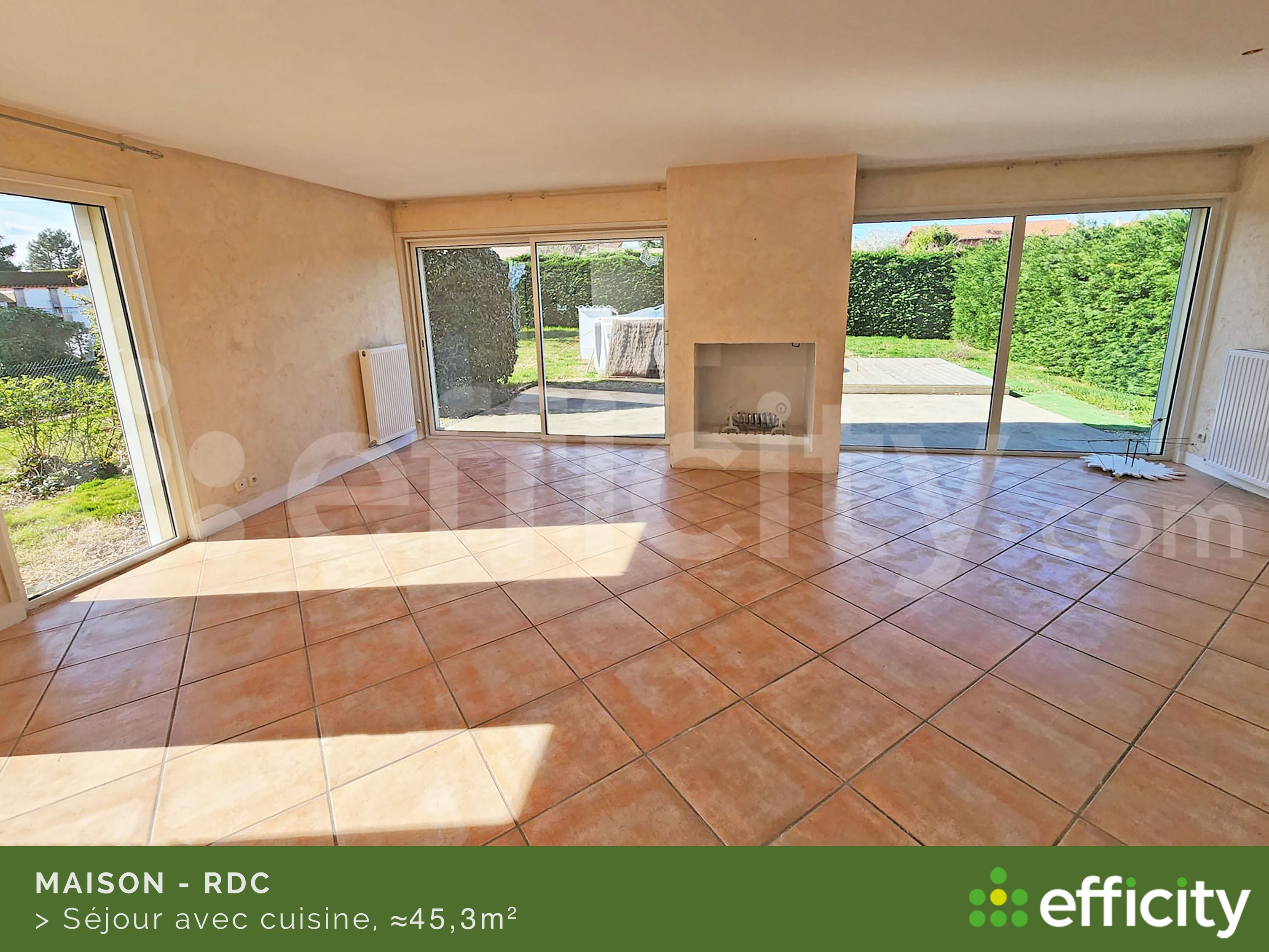 Achat immobilier Maison 5 pièces  94m2 à Saint-Just-Saint-Rambert (42170) - Photo n°5