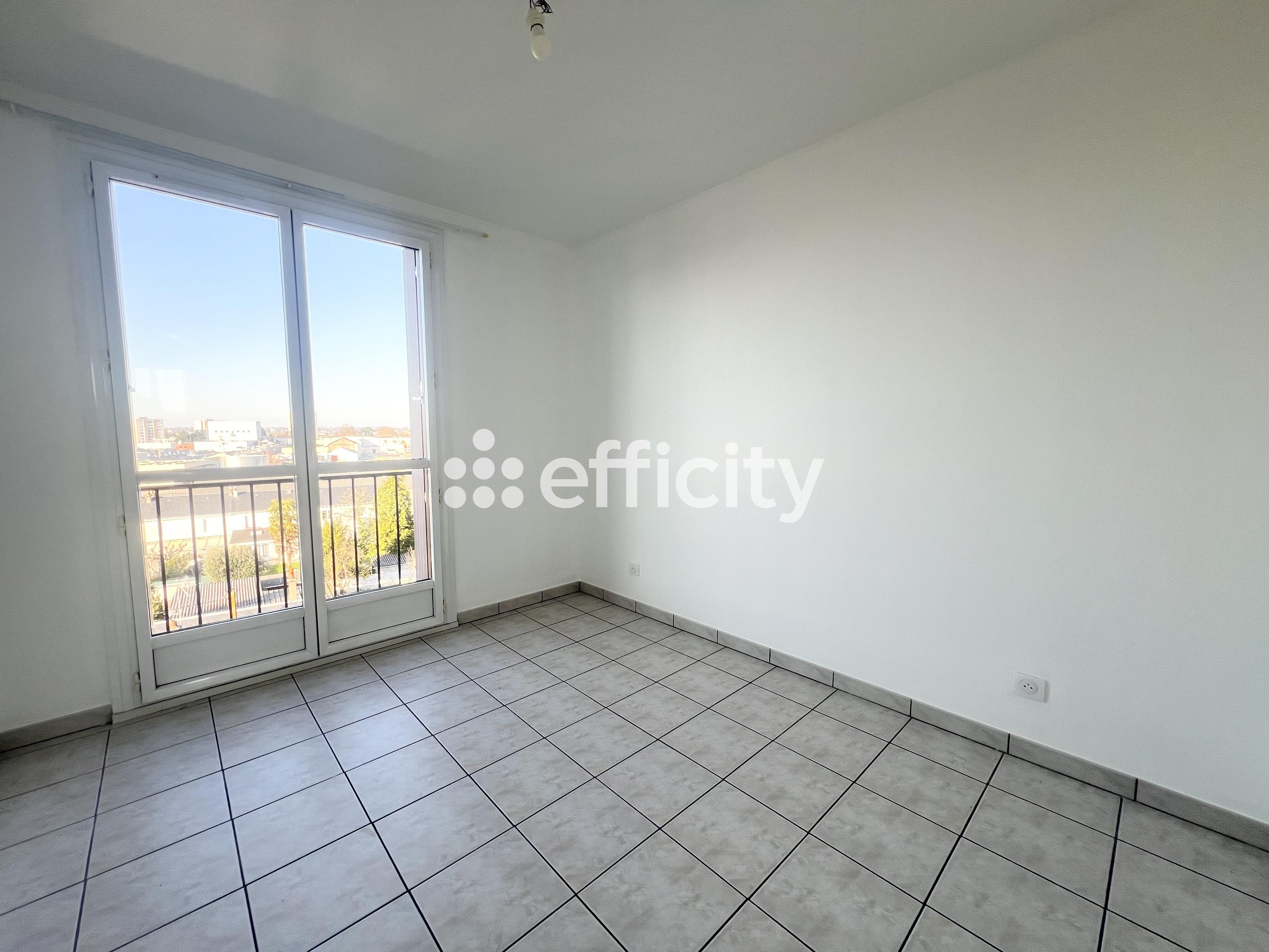 Achat immobilier Appartement 4 pièces  60m2 à Joué-lès-Tours (37300) - Photo n°6