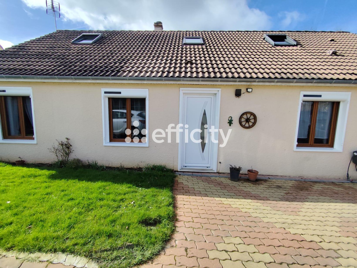 Achat immobilier Maison 5 pièces  112m2 à Le Gué-de-Longroi (28700) - Photo n°1