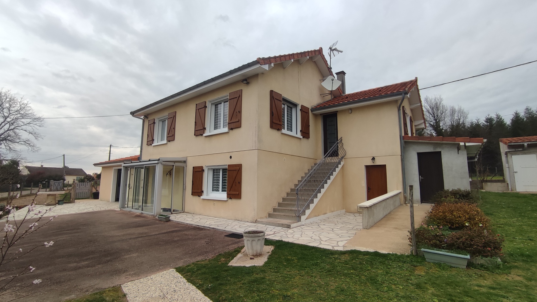 maison 3 pièces - 134m2 à Abjat-sur-Bandiat (24300)