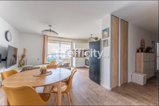 Achat immobilier Appartement 3 pièces  63m2 à Bordeaux (33100) - Photo n°1