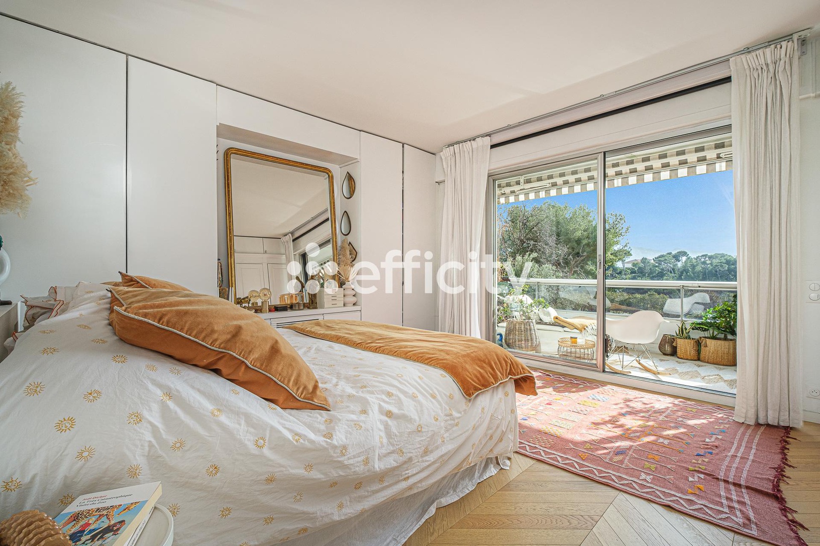 Achat immobilier Appartement 3 pièces  110m2 à Marseille (13008) - Photo n°17
