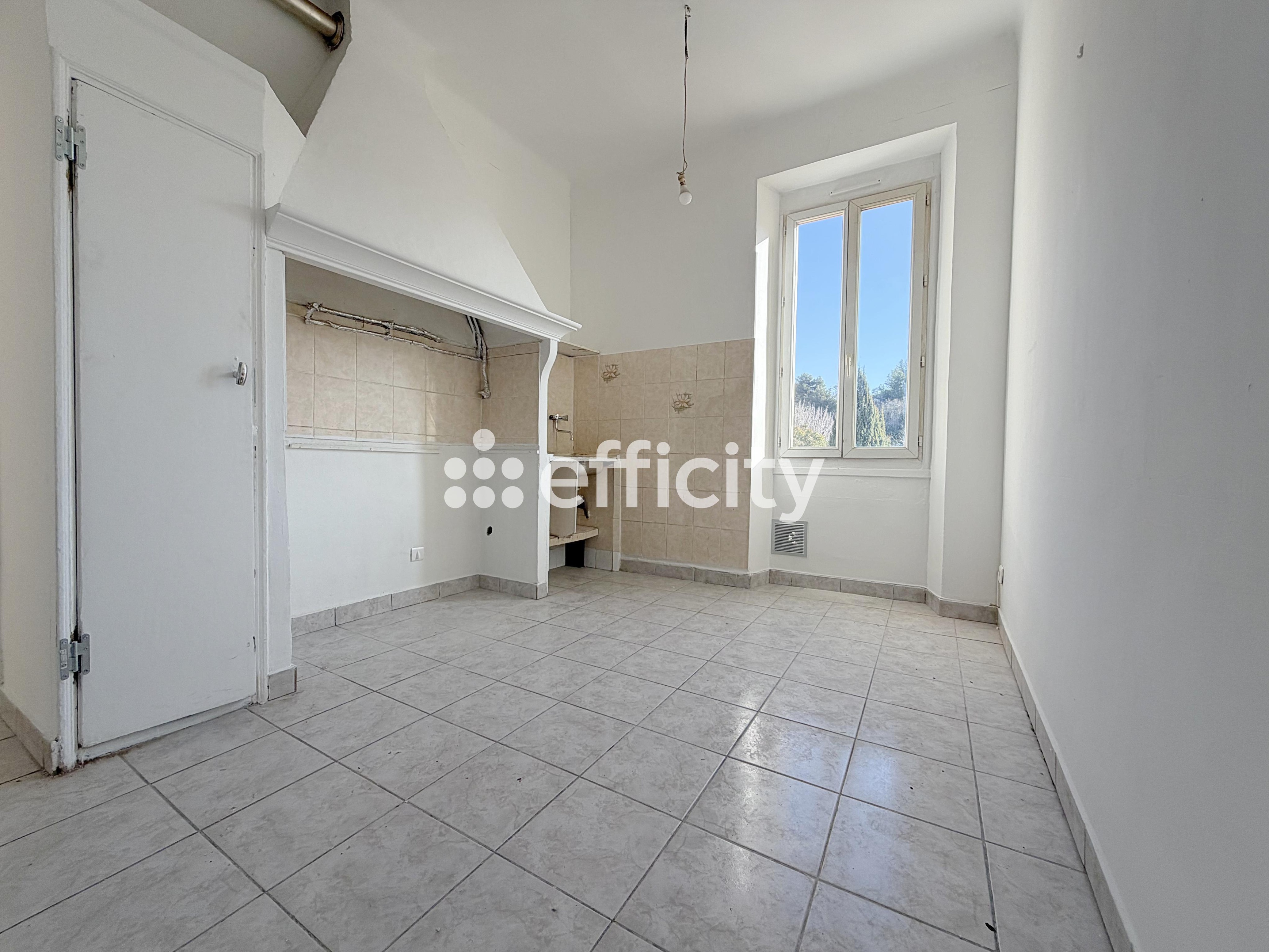 Achat immobilier Appartement 3 pièces  38m2 à Marseille (13013) - Photo n°4