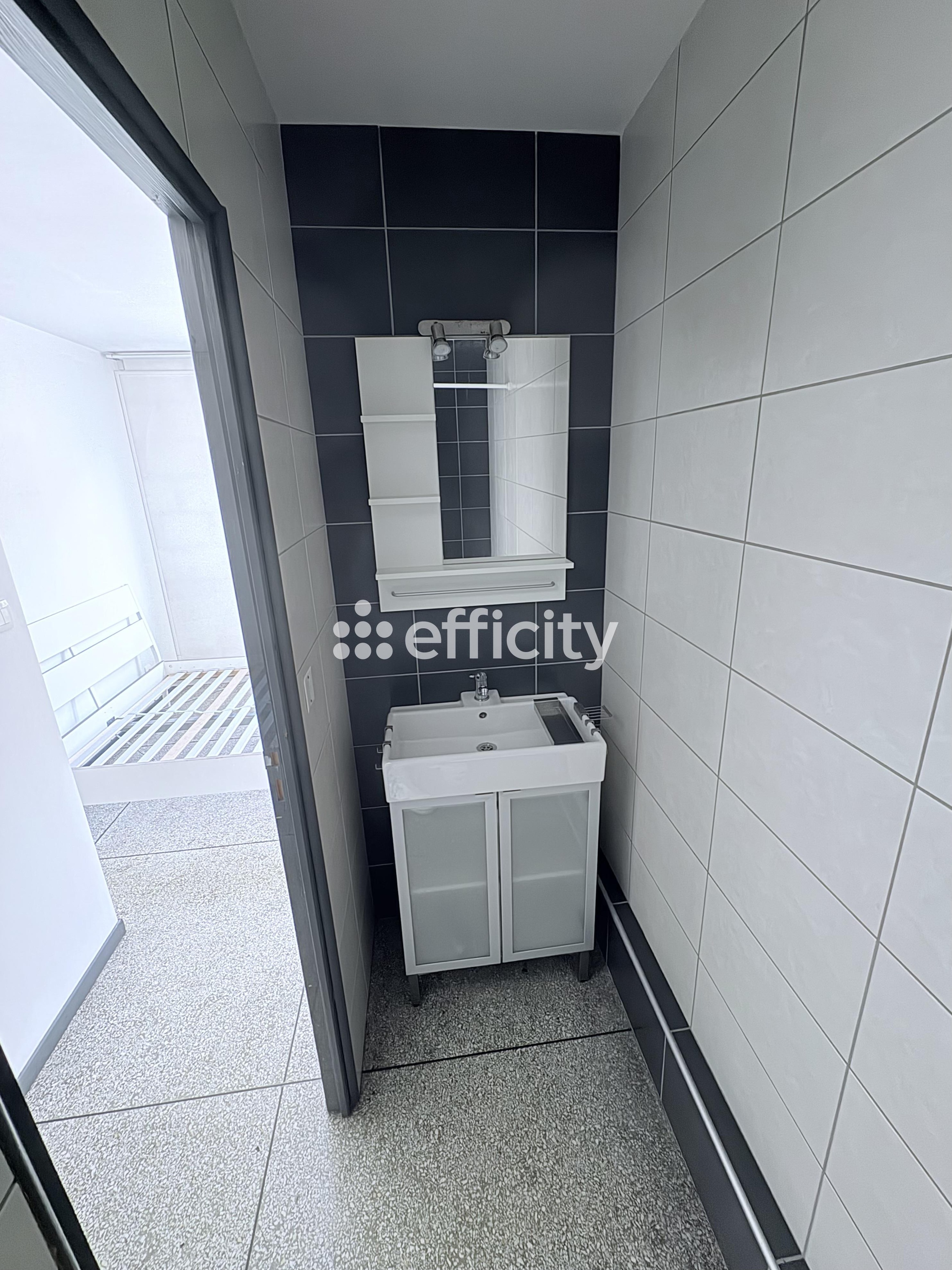 Achat immobilier Appartement 2 pièces  28m2 à Saint-Étienne (42100) - Photo n°10
