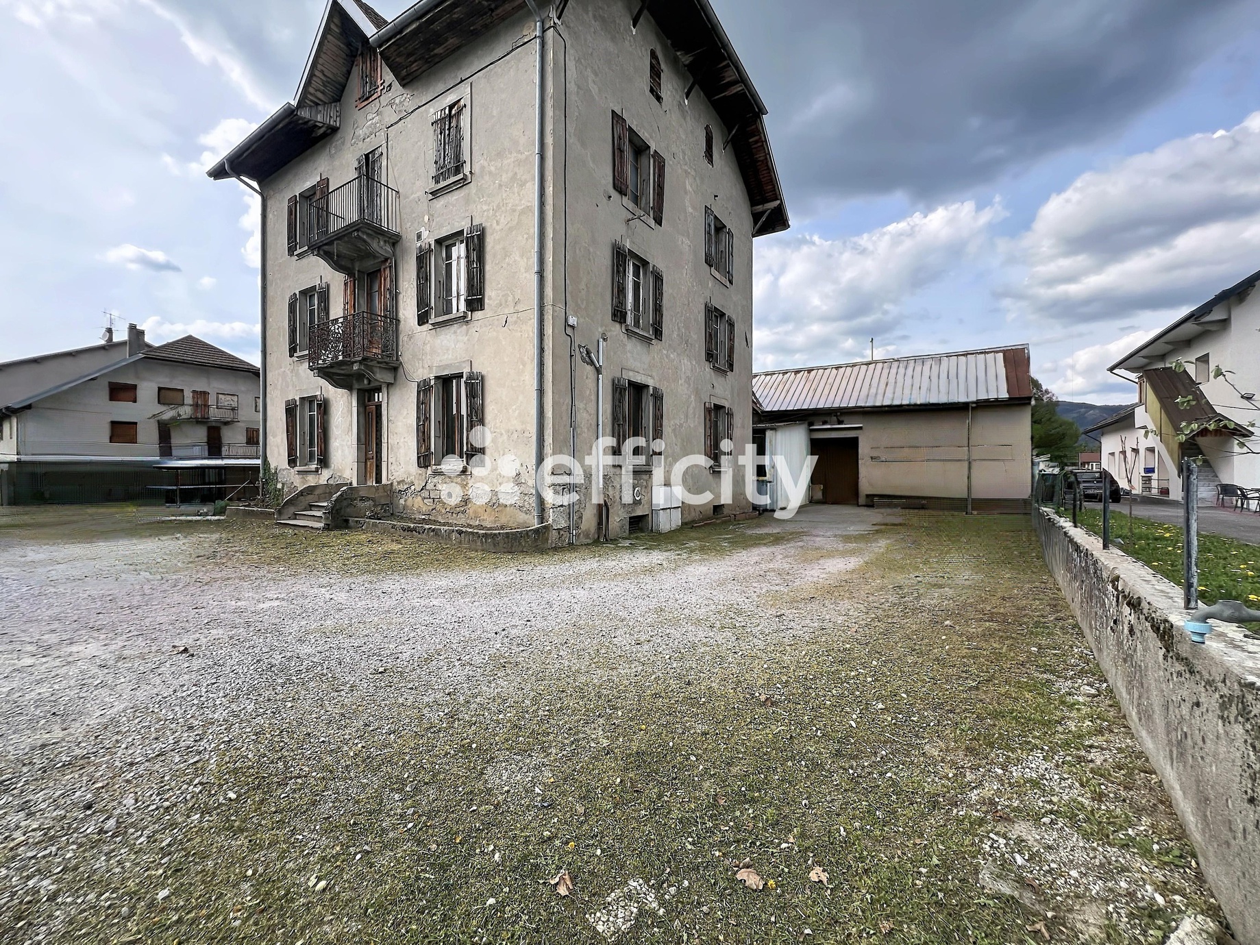 maison 11 pièces - 437,0m2 à Saint-Pierre-en-Faucigny (74800)