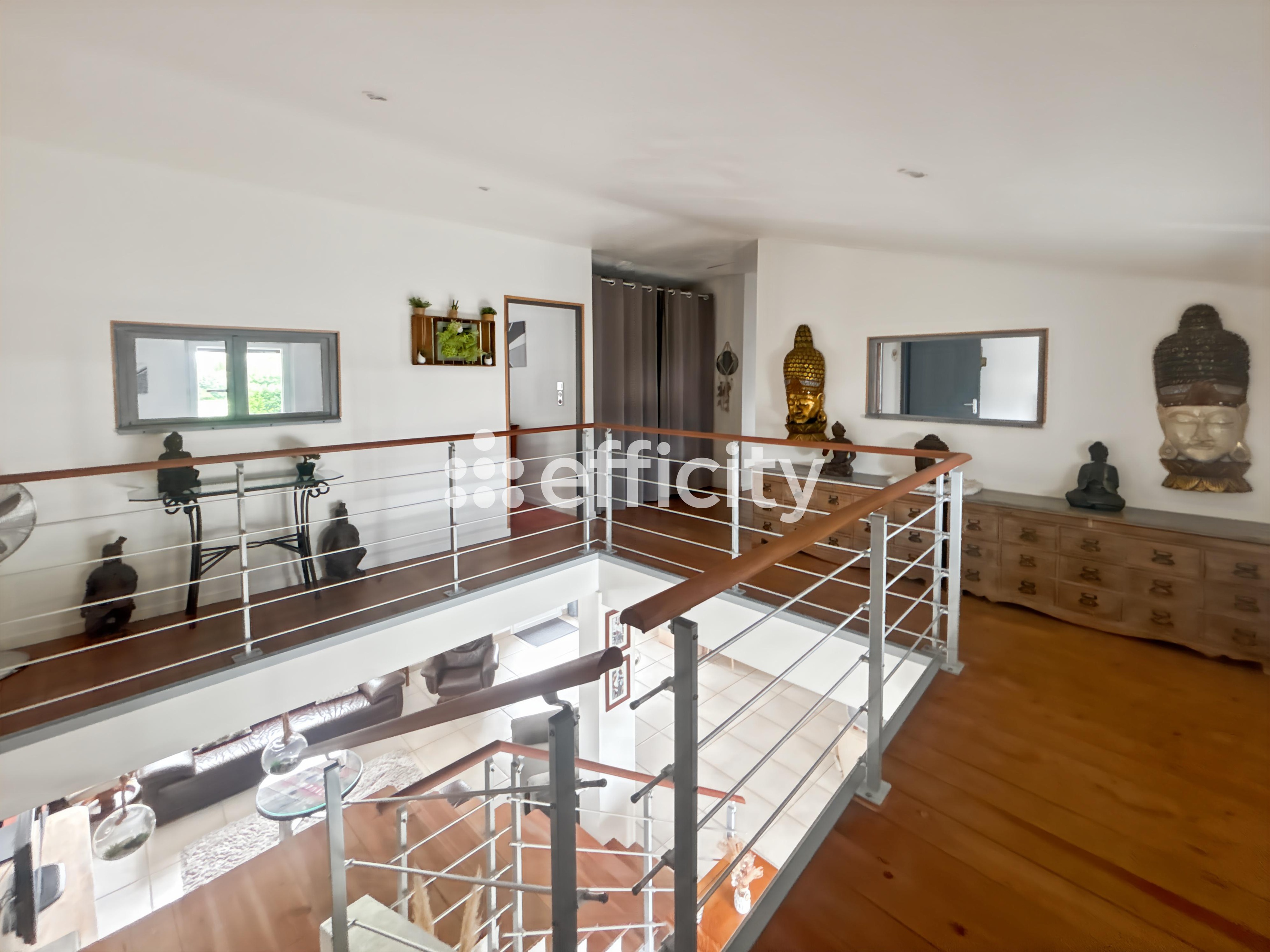Achat immobilier Maison 6 pièces  192m2 à Nantillé (17770) - Photo n°10