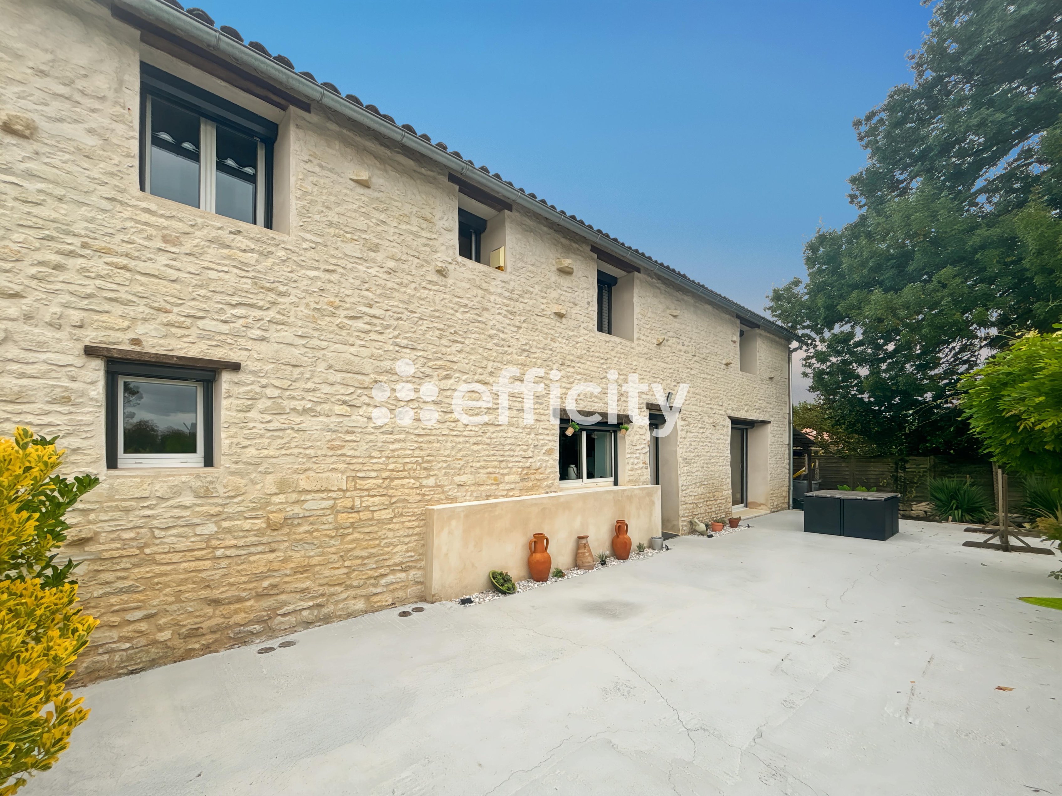 Achat immobilier Maison 6 pièces  192m2 à Nantillé (17770) - Photo n°18