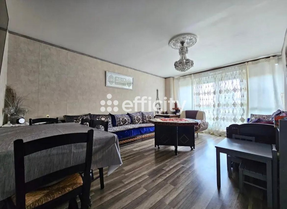 Achat immobilier Appartement 5 pièces  84m2 à Évry-Courcouronnes (91000) - Photo n°1