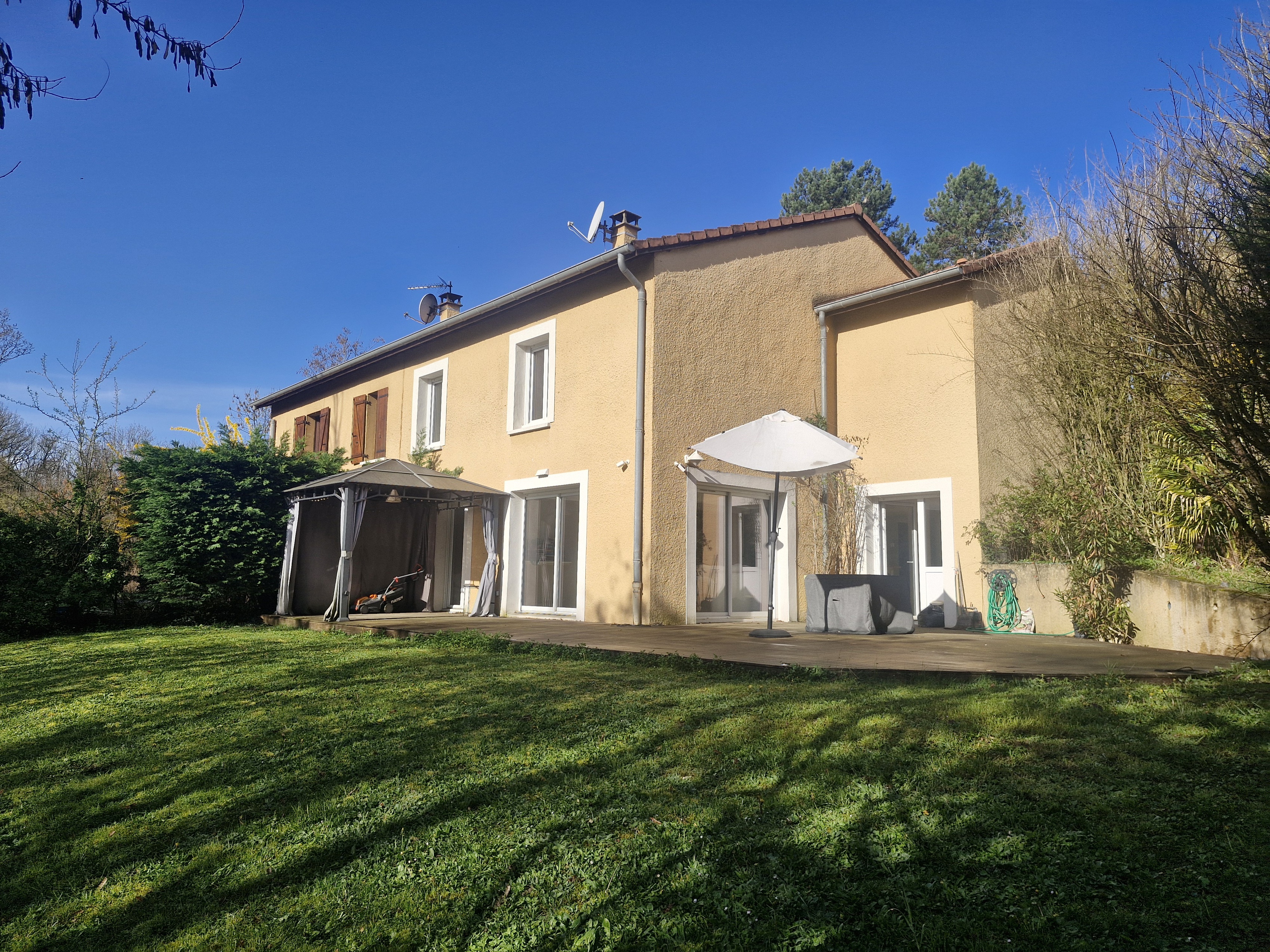 Achat immobilier Maison 4 pièces  118m2 à Dardilly (69570) - Photo n°1