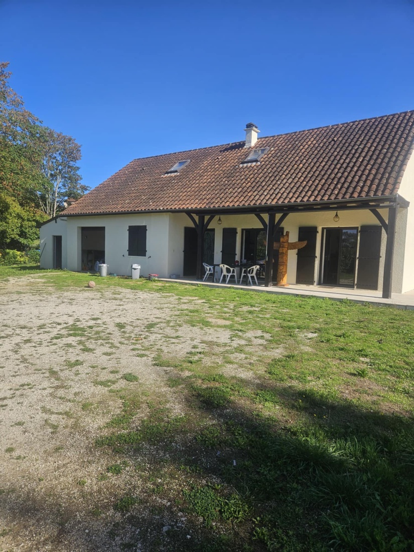 maison 6 pièces - 151m2 à Marcillac-Saint-Quentin (24200)