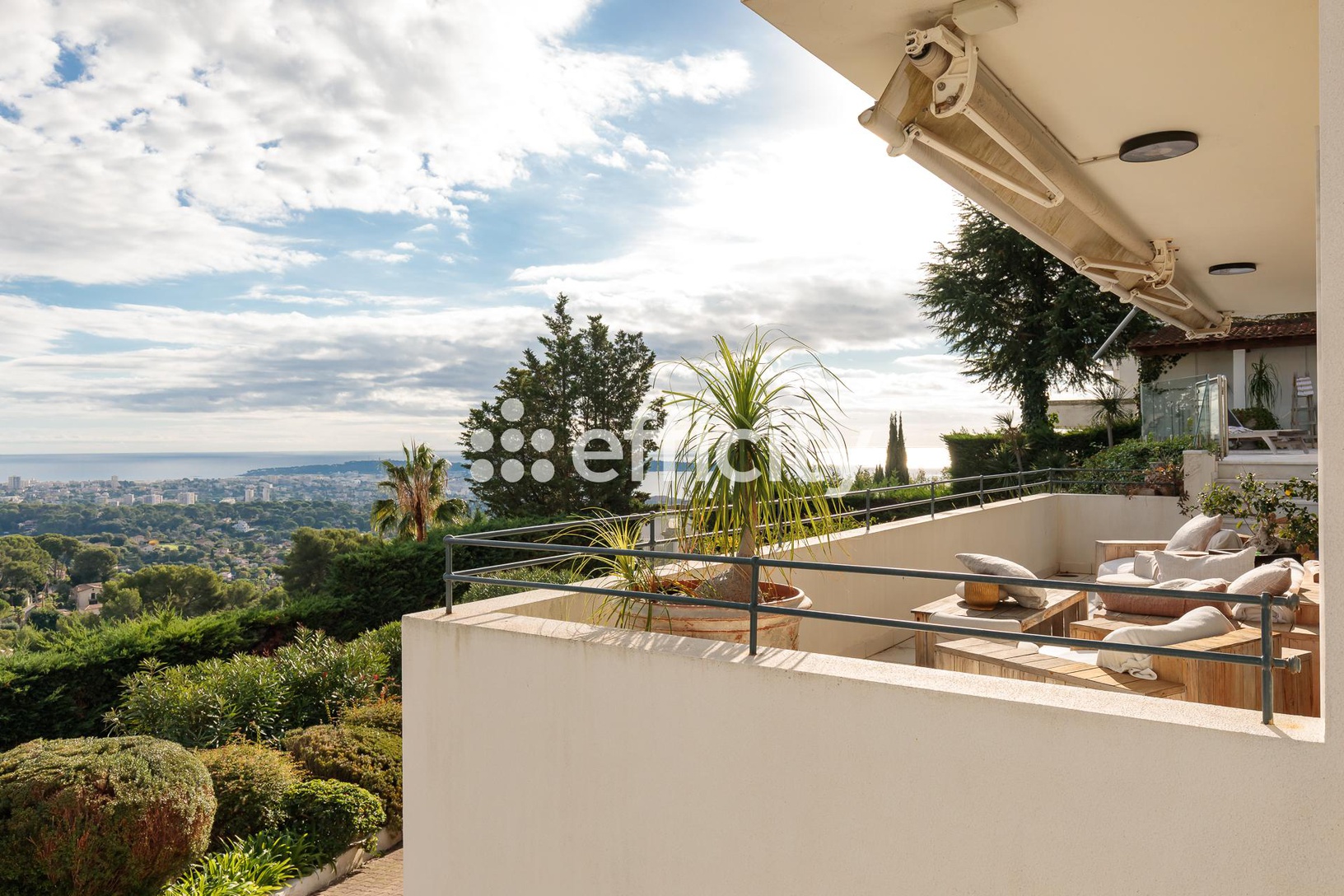 Achat immobilier Maison 11 pièces  402m2 à Vallauris (06220) - Photo n°19