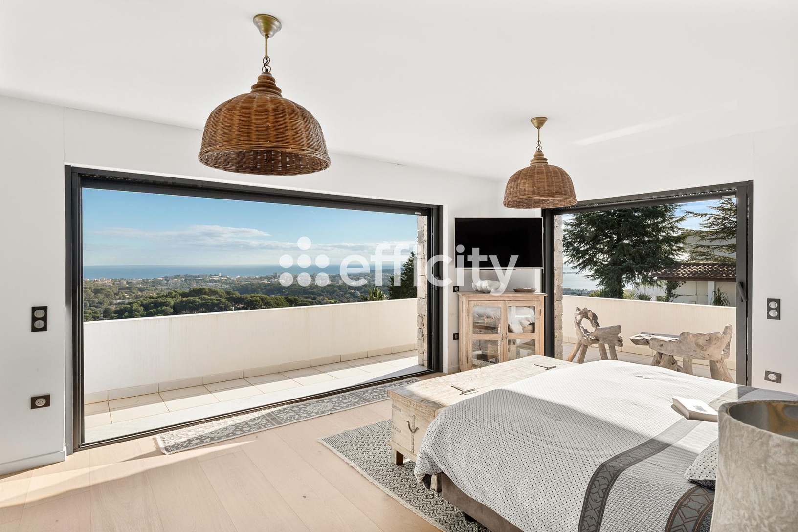 Achat immobilier Maison 11 pièces  402m2 à Vallauris (06220) - Photo n°4