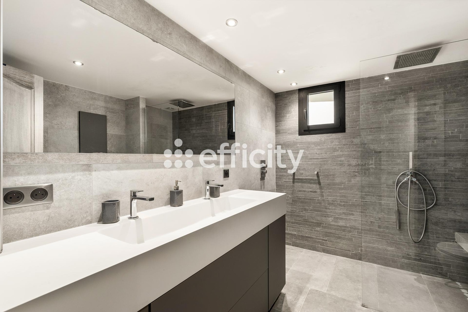 Achat immobilier Maison 11 pièces  402m2 à Vallauris (06220) - Photo n°18