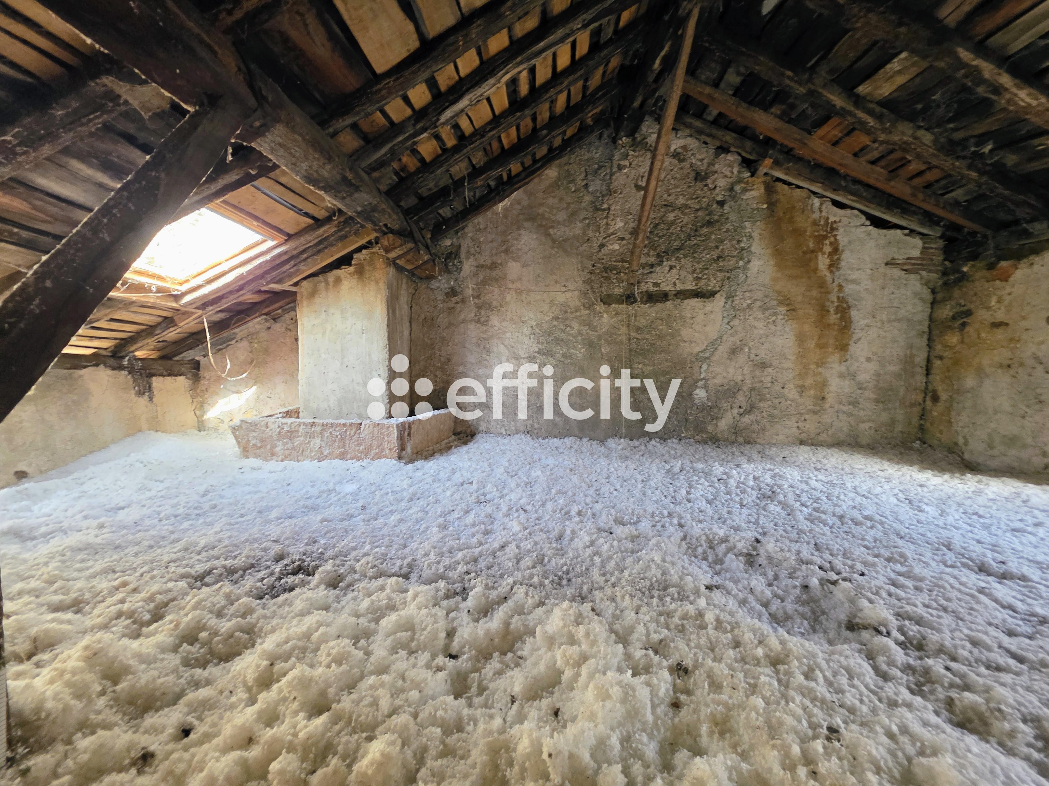 Achat immobilier Immeuble 8 pièces  140m2 à Nontron (24300) - Photo n°18