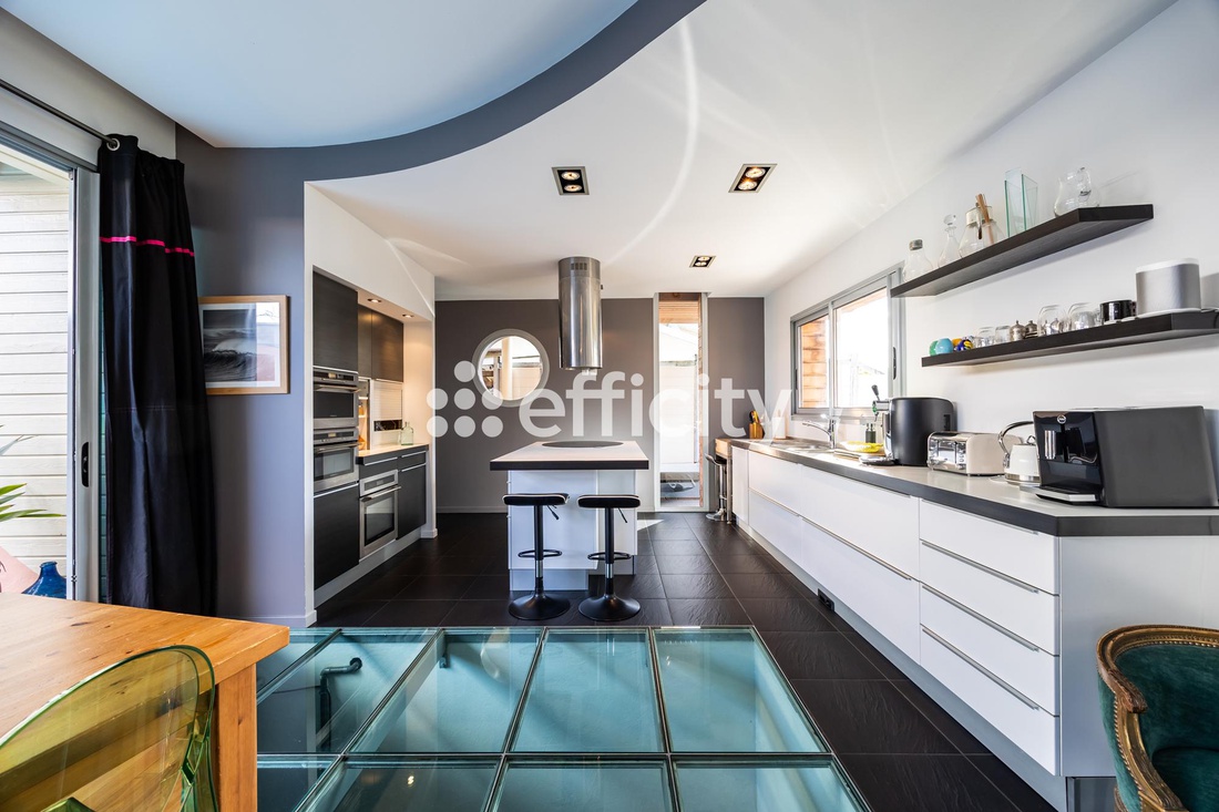 maison 6 pièces - 187m2 à Mérignac (33700)
