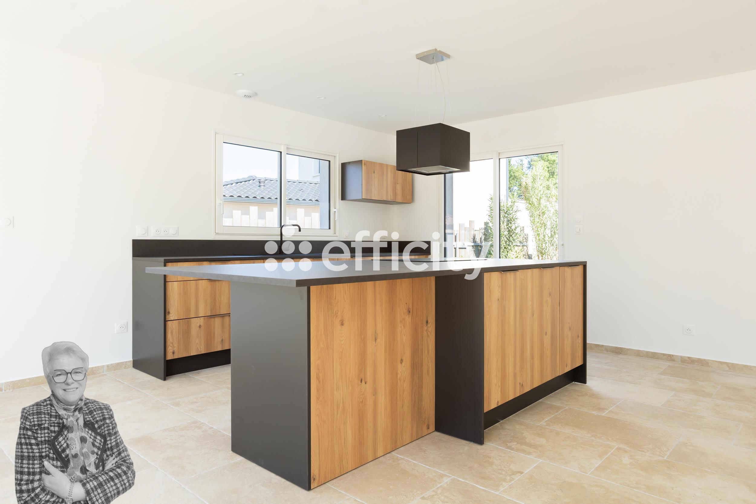 Maison 5 pieces 130 m2 avec terrasse - La Barben (13330) Maison 5 pieces 130 m2 avec terrasse - La Barben (13330)