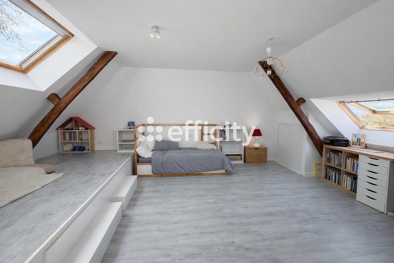 Achat immobilier Maison 7 pièces  220m2 à Louvigné-de-Bais (35680) - Photo n°10