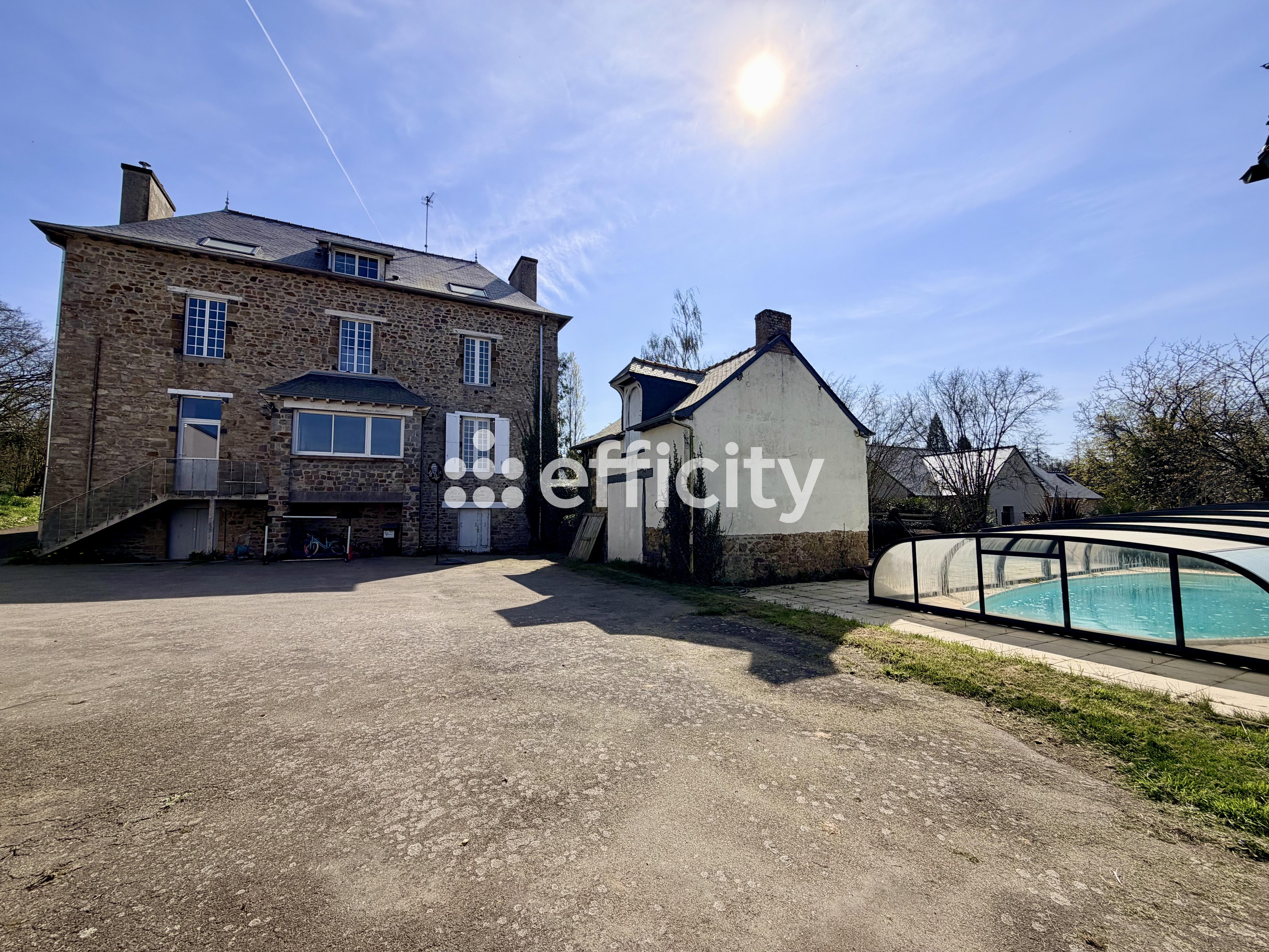 maison 7 pièces - 220m2 à Louvigné-de-Bais (35680)