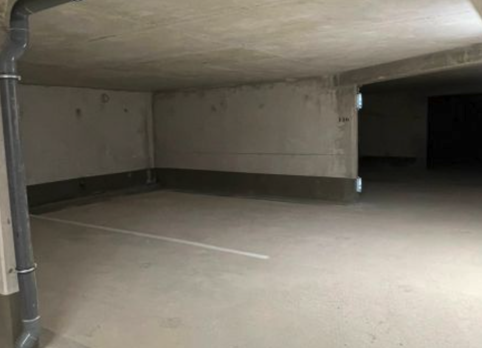 Achat immobilier Parking   14m2 à Marseille (13013) - Photo n°1