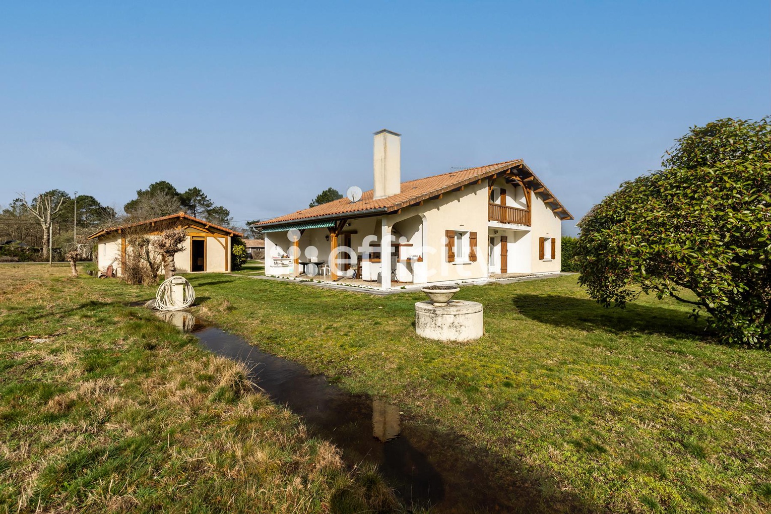 Achat immobilier Maison 6 pièces  155m2 à Salles (33770) - Photo n°1