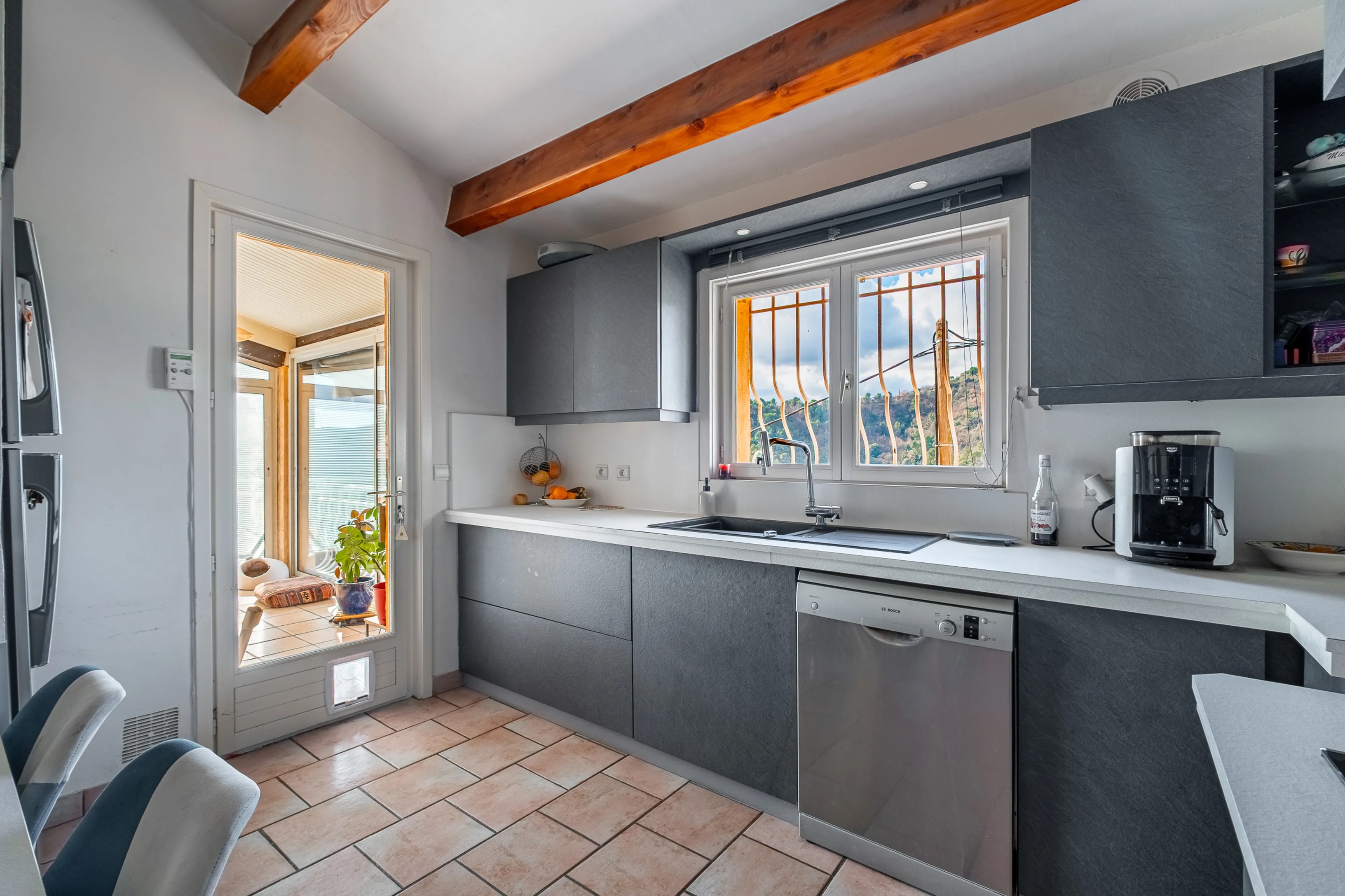 Achat immobilier Maison 6 pièces  160m2 à Contes (06390) - Photo n°4