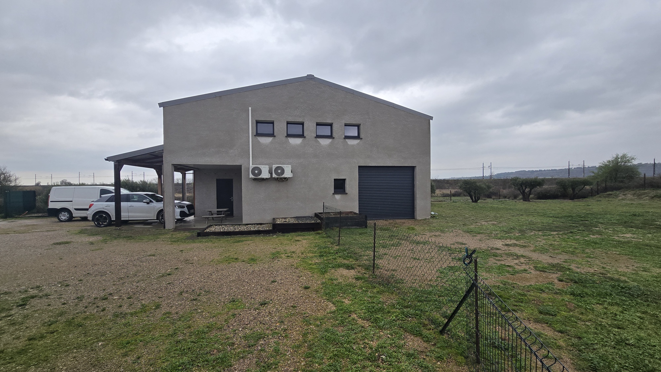 local commercial 5 pièces - 155m2 à Nissan-lez-Enserune (34440)
