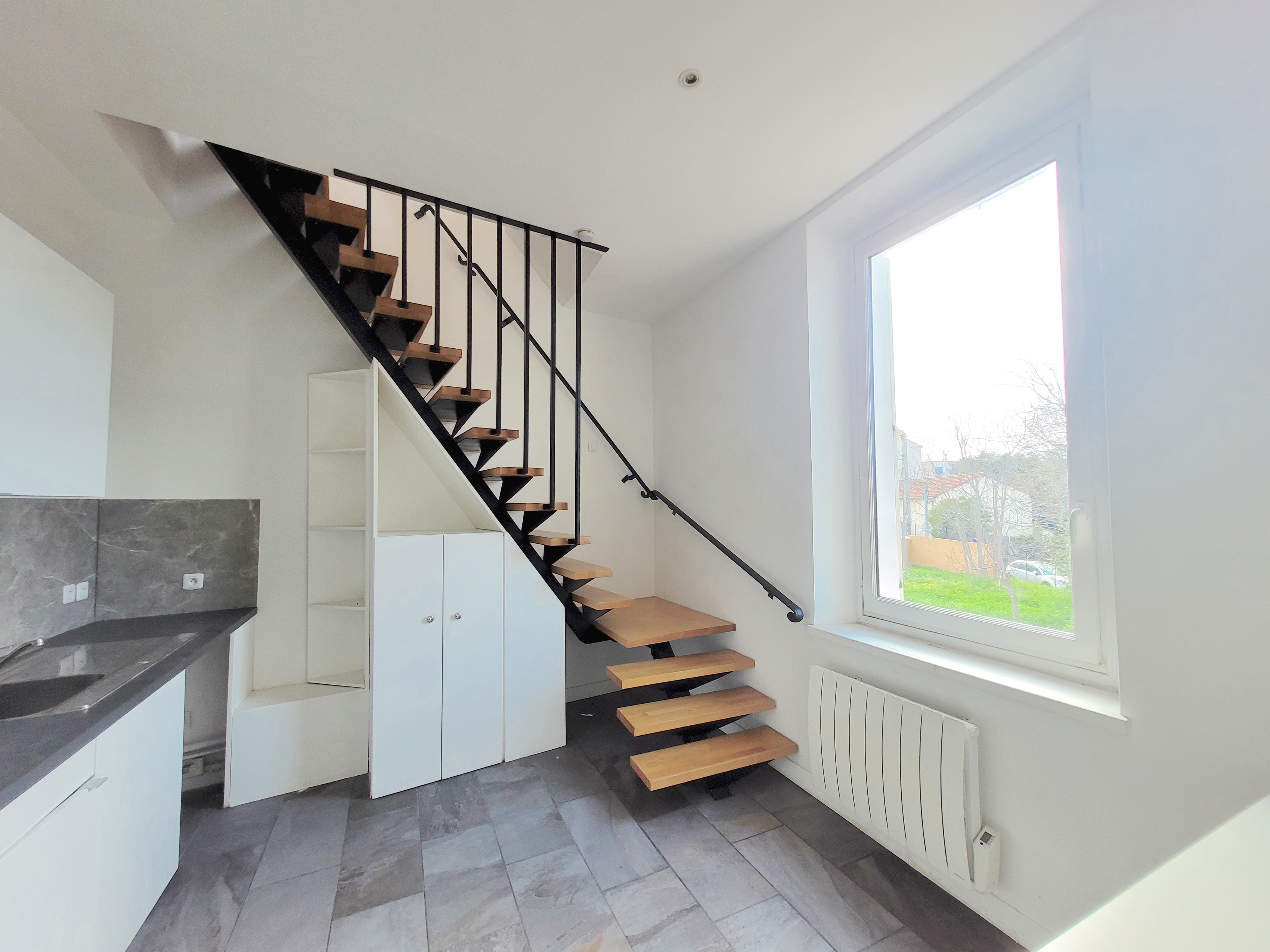 Achat immobilier Appartement 2 pièces  45m2 à Marseille (13008) - Photo n°4