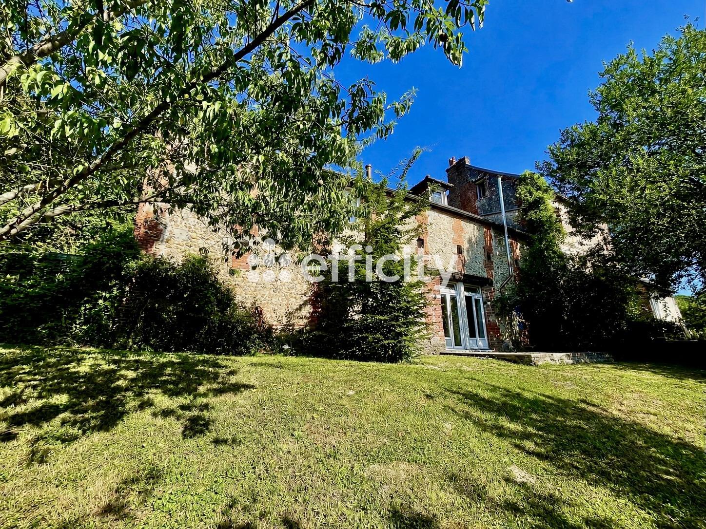 Maison 7 pièces 180 m² · à Équemauville · 180 m² · 493 000 €