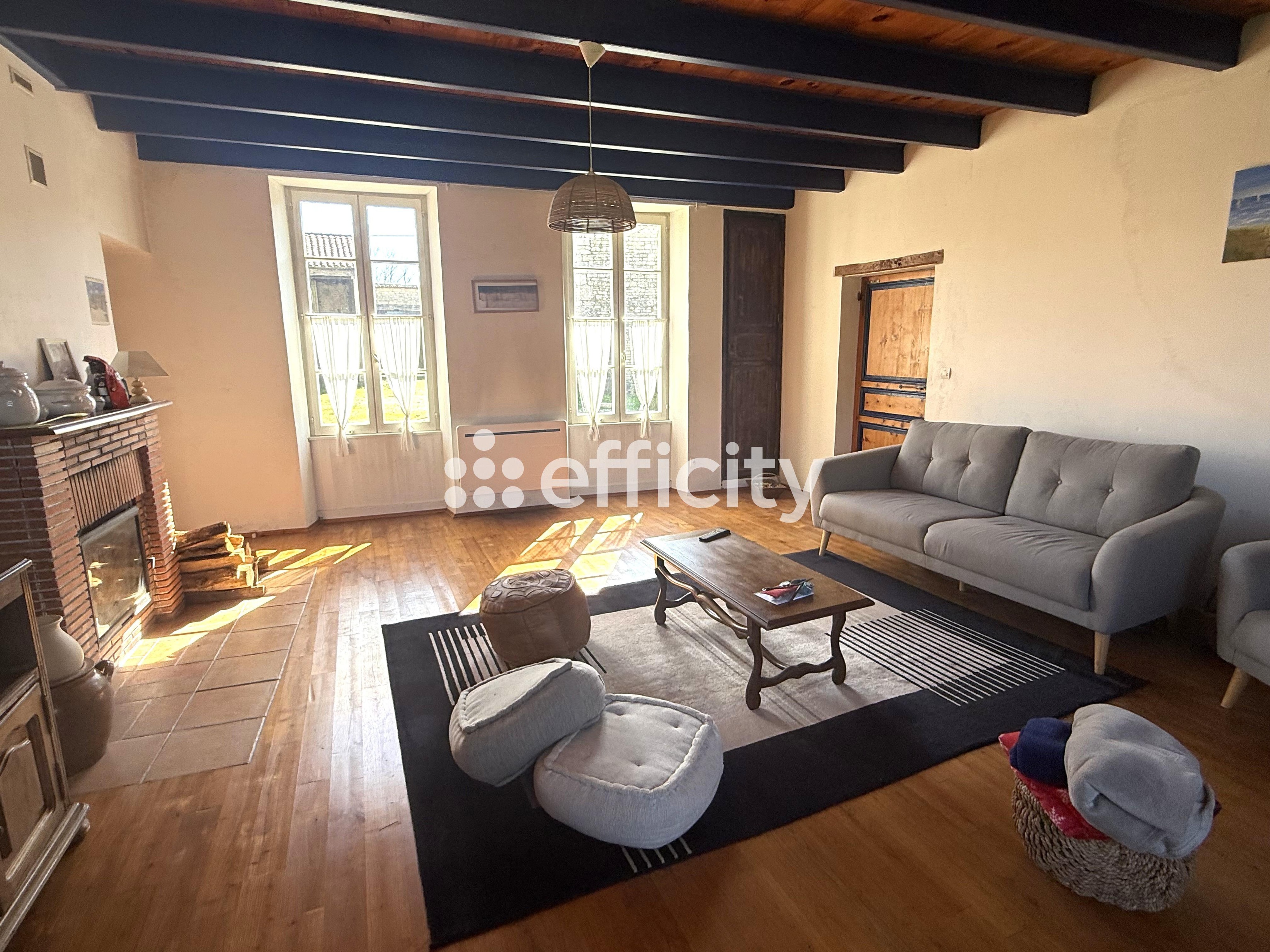 Achat immobilier Maison 6 pièces  198m2 à Ranville-Breuillaud (16140) - Photo n°4