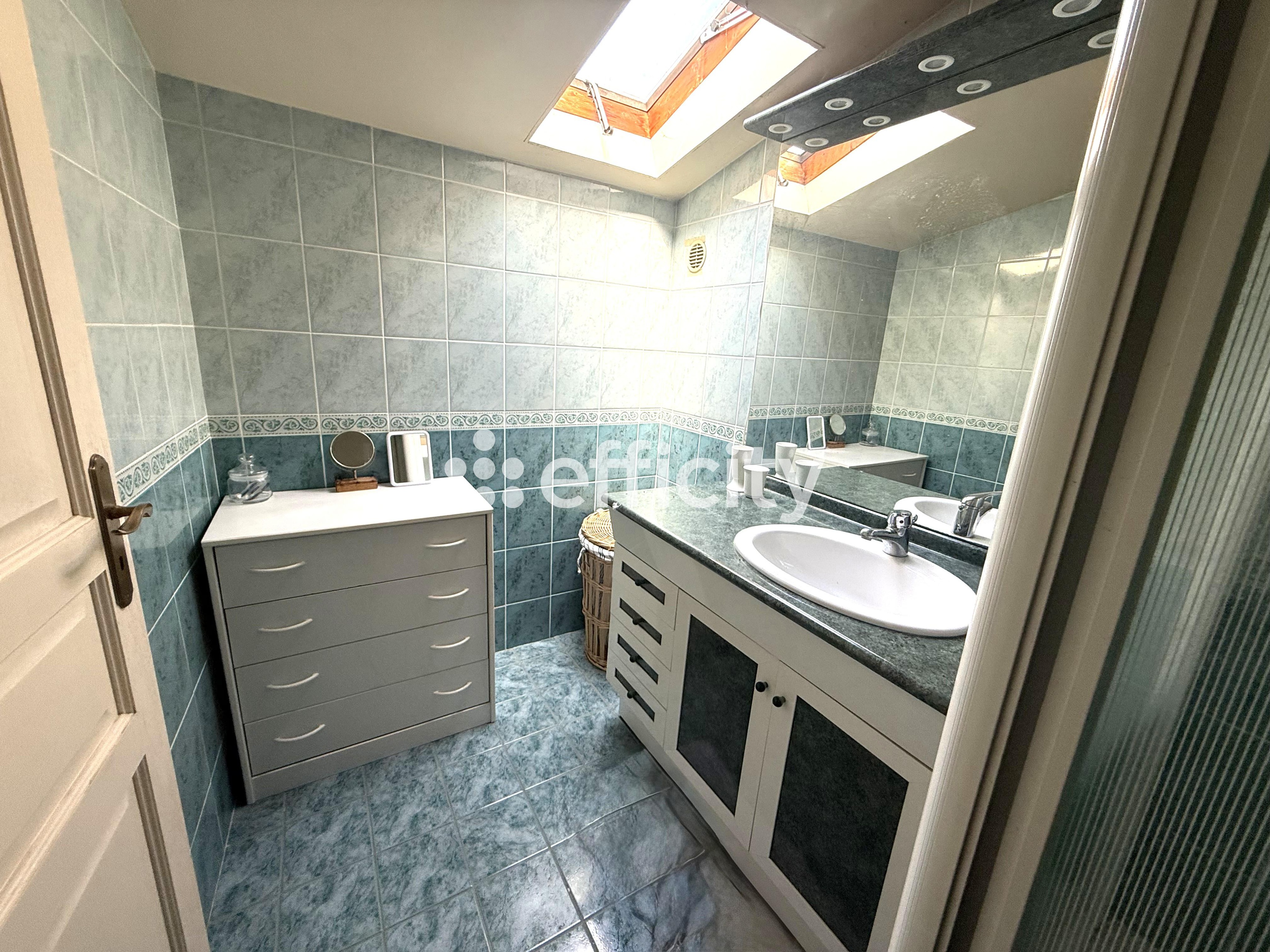 Achat immobilier Maison 6 pièces  198m2 à Ranville-Breuillaud (16140) - Photo n°11