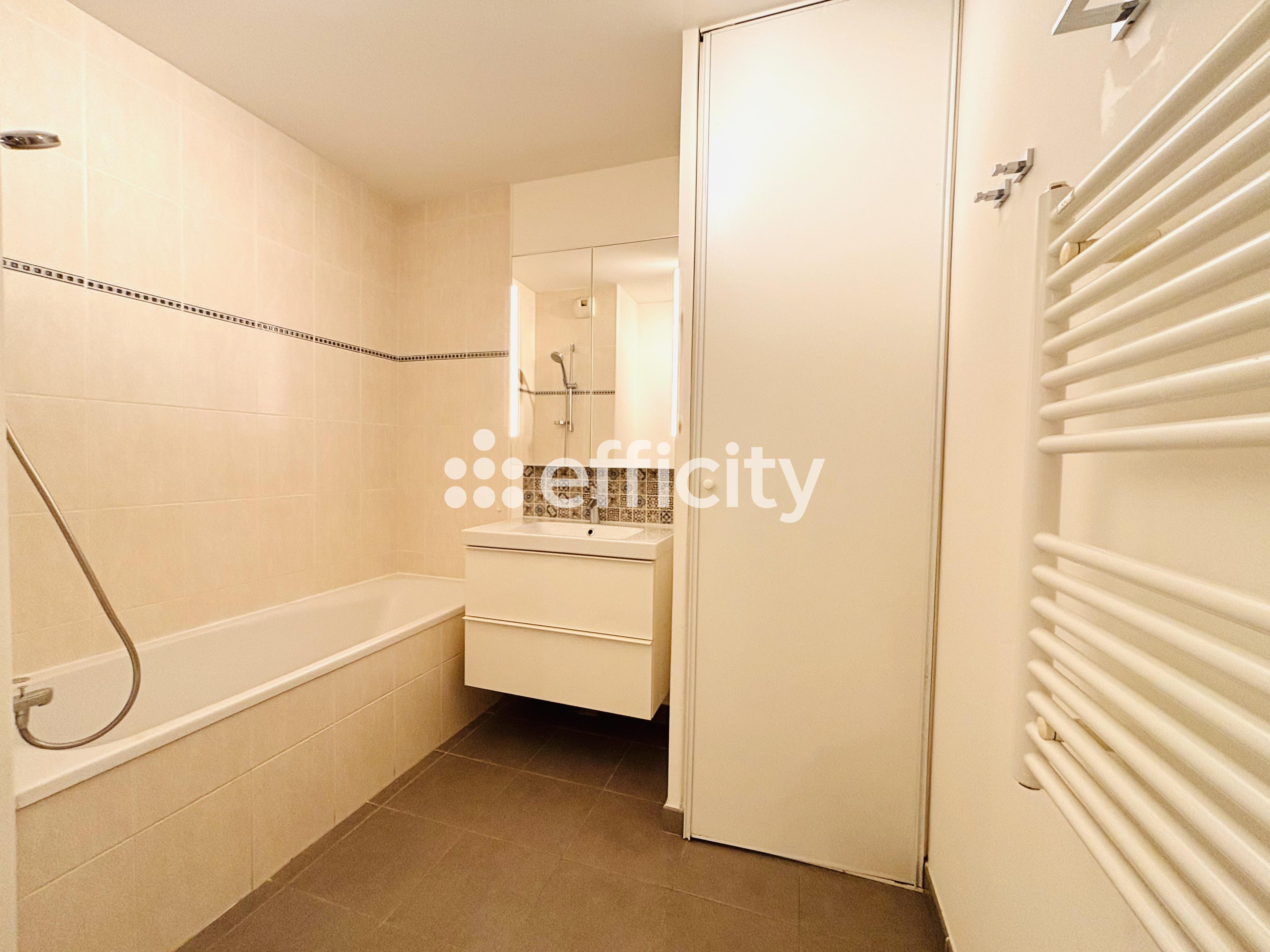 Achat immobilier Appartement 3 pièces  62m2 à Marseille (13009) - Photo n°11