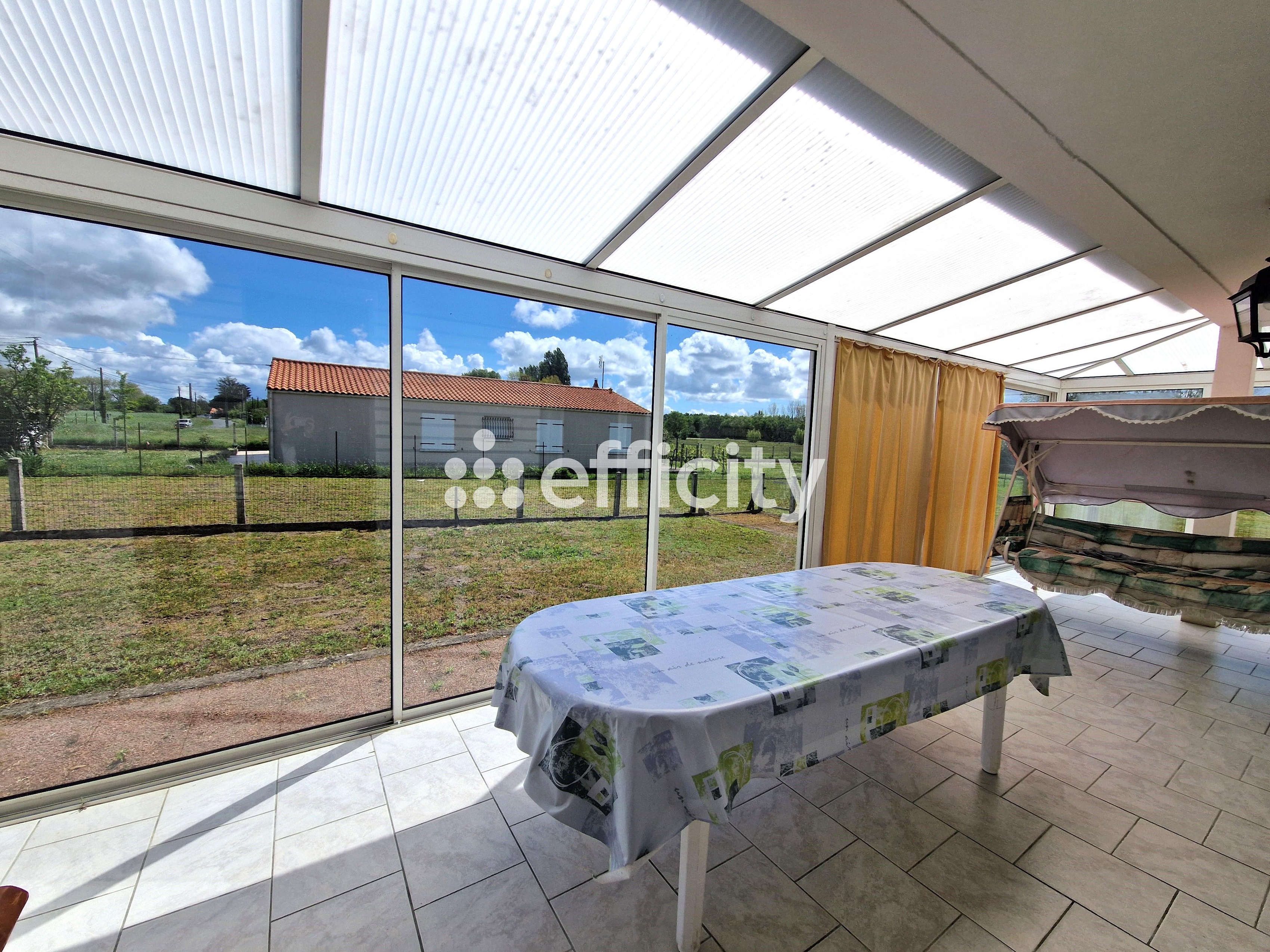 Achat immobilier Maison 5 pièces  113m2 à Saint-Just-Luzac (17320) - Photo n°5